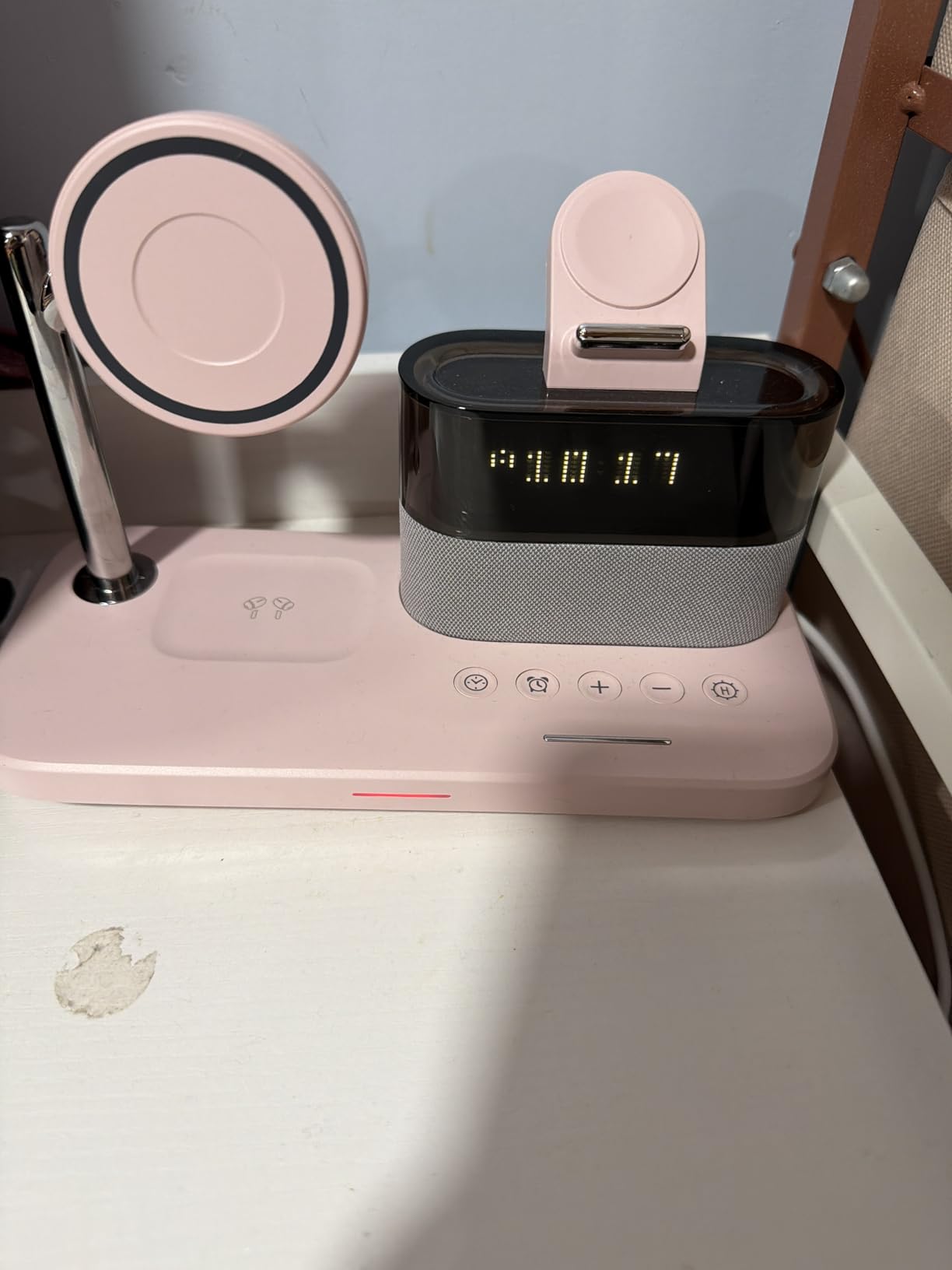 5 in 1 Wireless Charging Station for Apple, Mag-Safe Charger with Alarm Clock Night Light for Multiple Devices customer photo 1