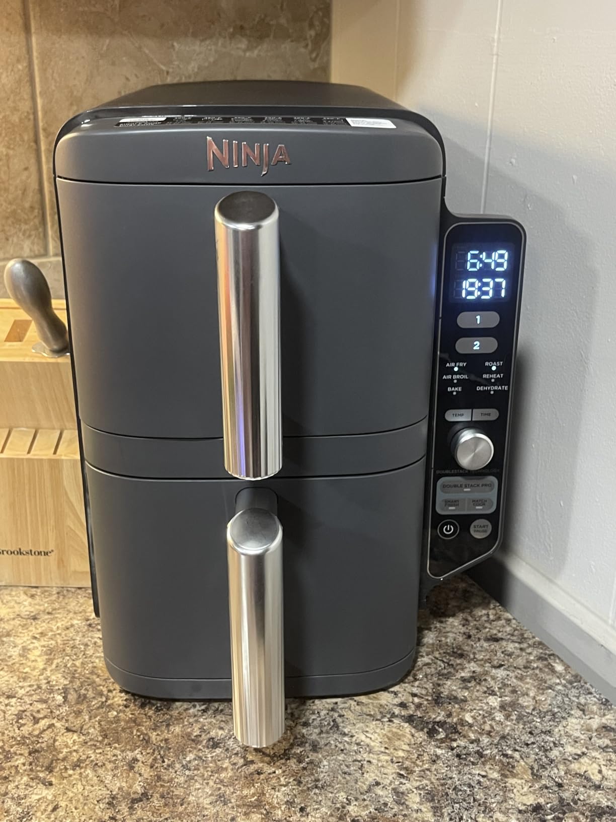 Ninja Air Fryer, 10QT DoubleStack XL 2-Basket, Compact Design, Cooks 5lb Whole Chicken, Feeds Up to 8 People, 6-in-1 Air Fryer, Roast, Bake & More, Easy to Clean, Dishwasher Safe Parts, Grey, SL401 customer photo 2