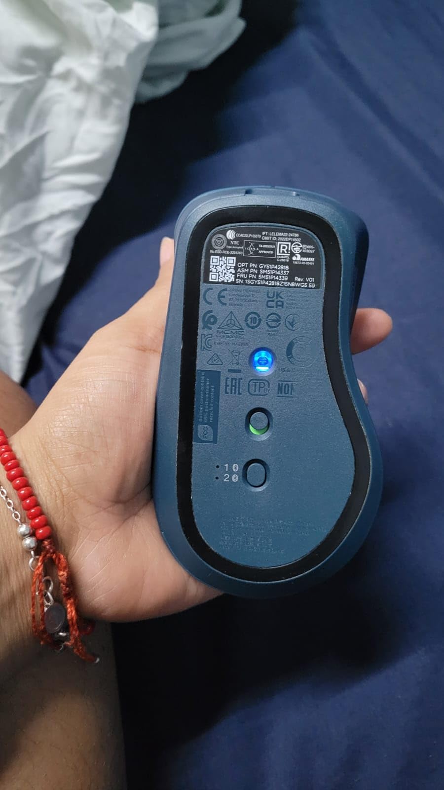 Lenovo Yoga Pro Mouse, Bluetooth, USB-C Rechargable, Dual Mode Bluetooth, 6 Button, Right Handed Design, Ergonomic Design, Programmable Buttons, 2-Way Metal Scroll Wheel, Tidal Teal customer photo 2