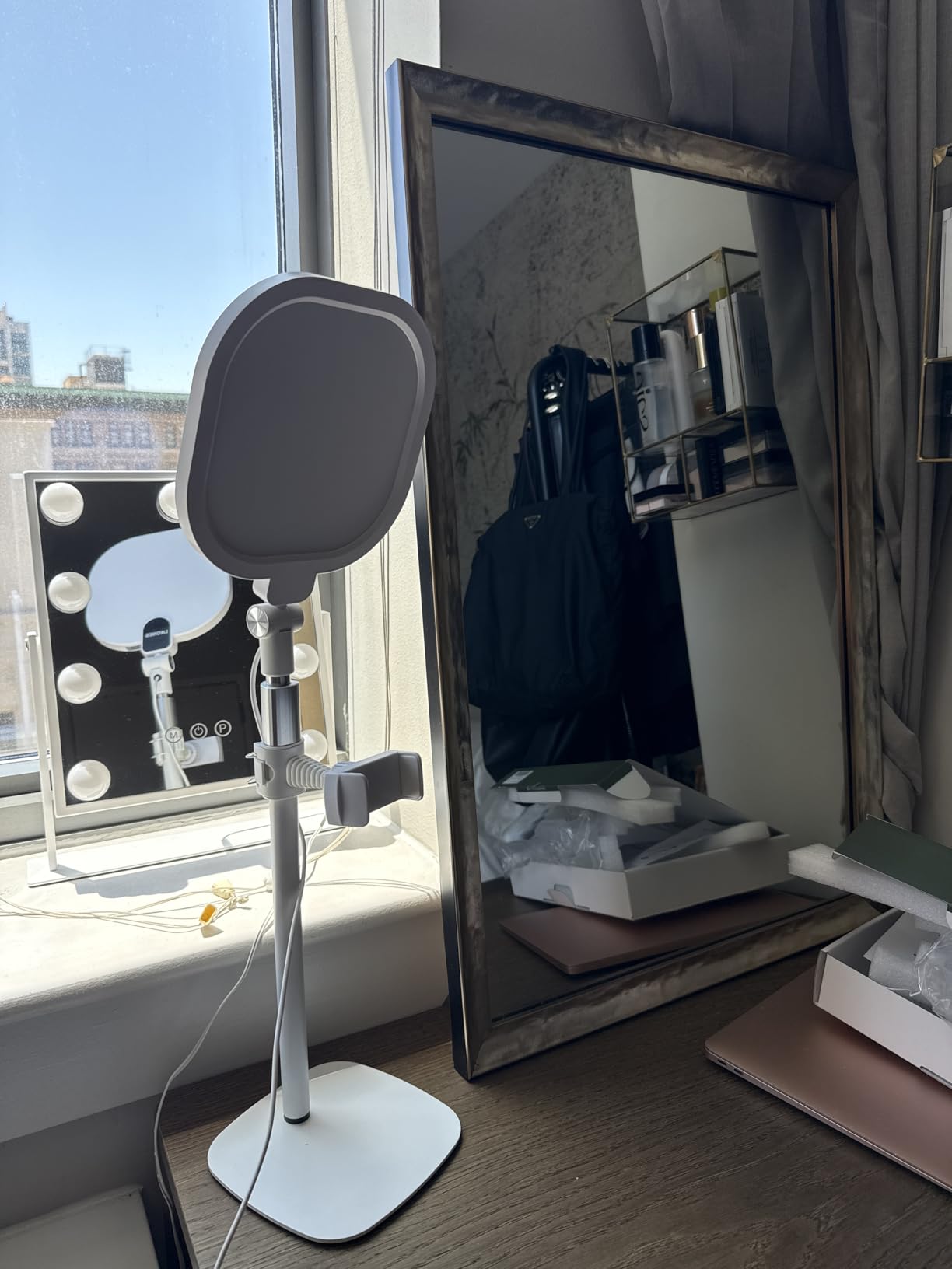 Zoom Lighting for Computer, Adjustable Desk Lighting for Video Calls, 30 Light Modes Video Conference Light, Desk Ring Light with Stand for Webcam, Meetings, Live Stream, Home Office, CRI 97.8 customer photo 2