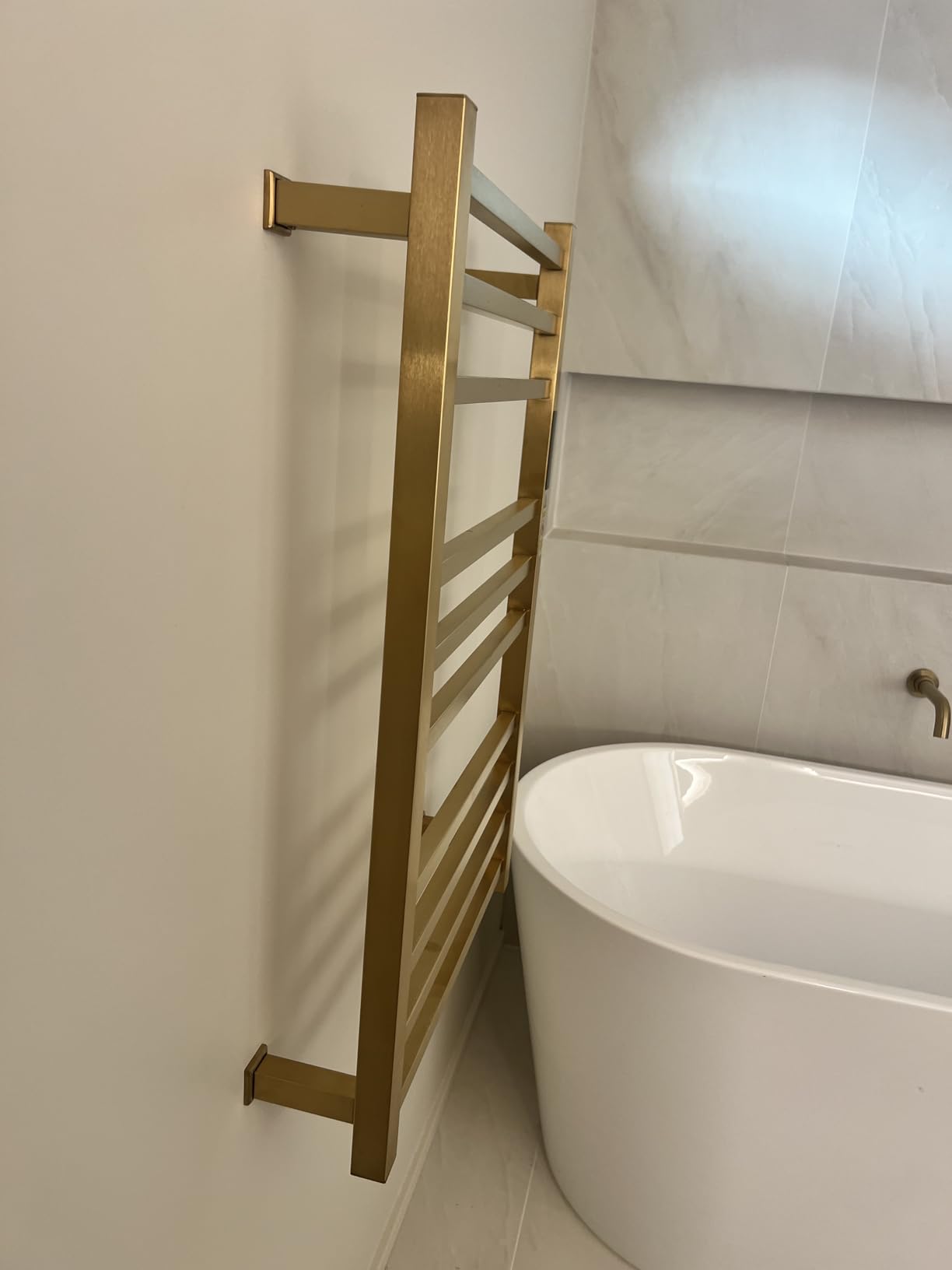 XBVV Gold Heated Towel Rack for Bathroom, Wall Mounted Bath Towel Warmer, Plug-in Electric Towel Rack, 304 Stainless Steel Fast Heating Towel Rack, Keep Bathroom Shower Towels Warm (4-Bar) customer photo 1