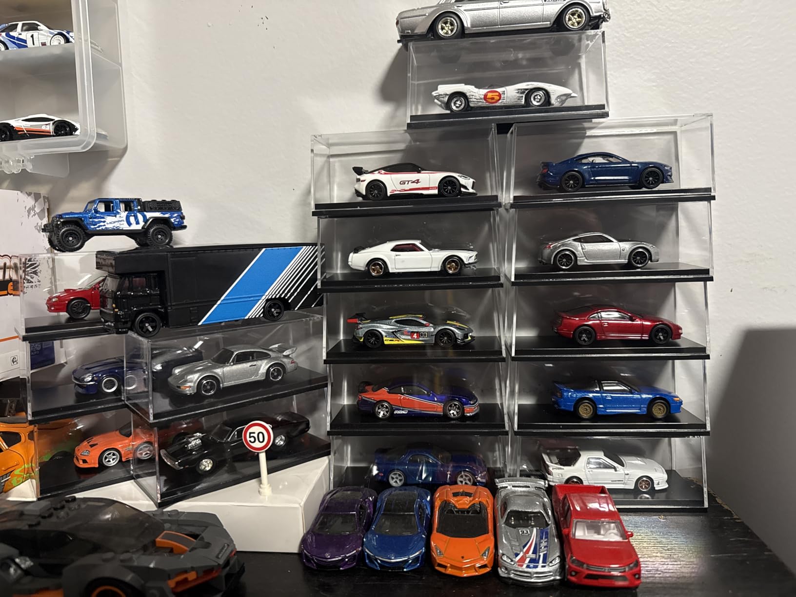 4 Pcs 1/64 Display Case Acrylic Model Cars Display Case 4.17 x 1.81 x 1.81 Inches Clear Plastic Vehicles Toy Cars Storage Collectors customer photo 1