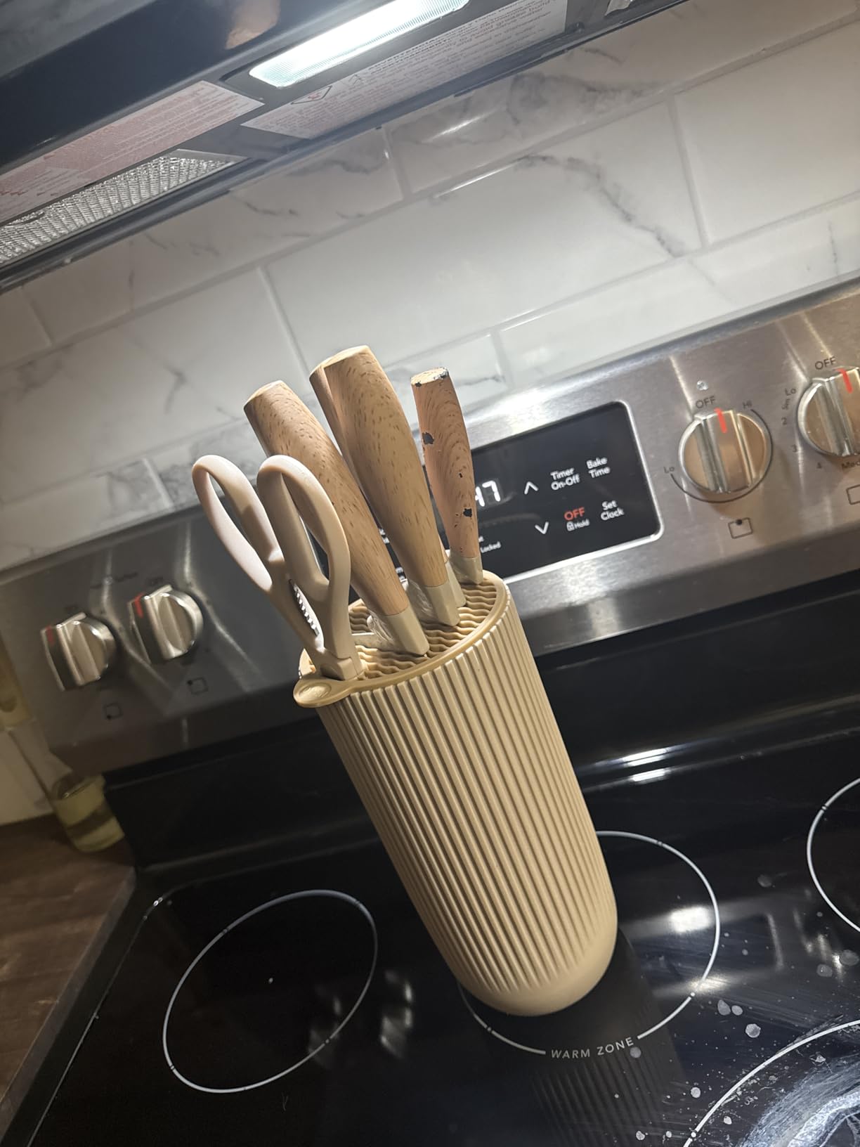 Knife Set, Wiztoynia 6-Piece Coffee Kitchen Knife Set for Home, Anti-Rust Non-stick Stainless Steel Sharp Chef Knife Set with Universal Knife Block for Kitchen, Ergonomical Design (Coffee) customer photo 2
