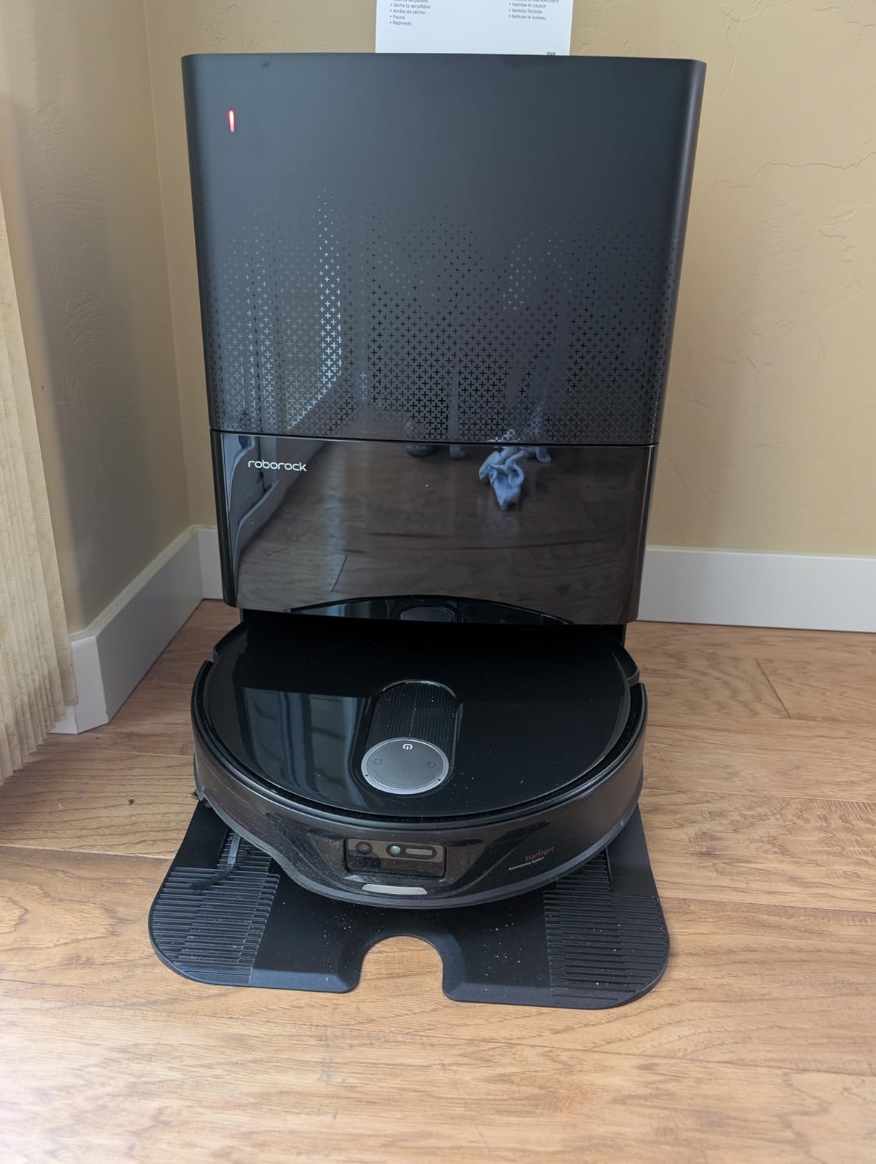 roborock Qrevo Slim Robot Vacuum and Mop Combo, 8.2cm Ultra-Slim, 3D Sensing Tech, Advanced Obstacle Recognition, Powerful Suction, FlexiArm Side Brush & Mop, Auto Mop Washing & Drying, Self-Emptying customer photo 1
