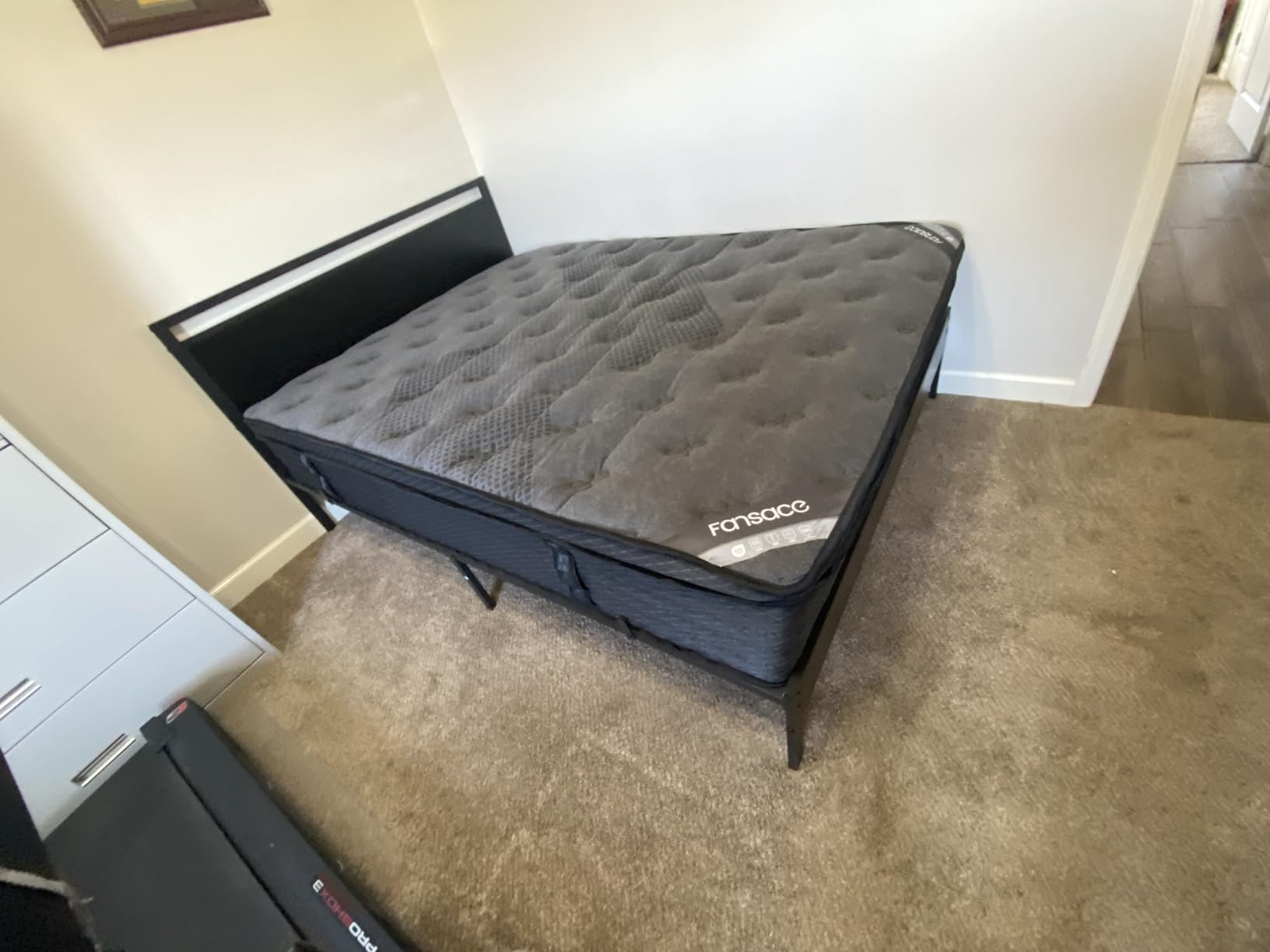 Z-hom Twin Metal Bed Frame with Wooden Headboard and Footboard, Heavy Duty Platform Frame with Metal Slats, No Box Spring Needed, Quiet and Non-Slip Design, Bed Storage for Small Bedroom,Black customer photo 2