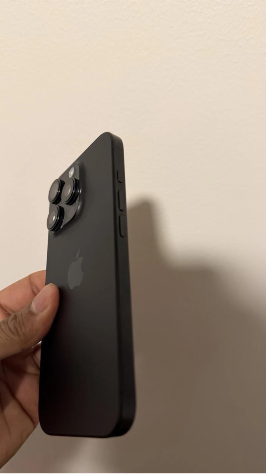 Apple iPhone 16 Pro, 512GB, Black Titanium - Unlocked (Renewed) customer photo 2