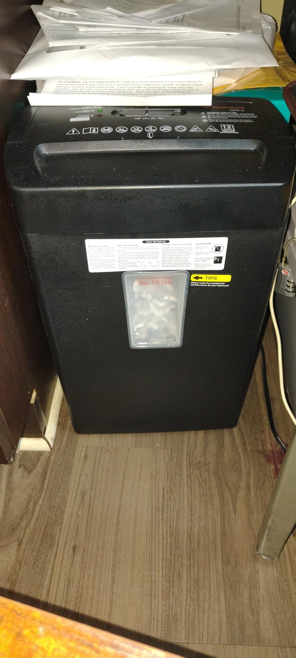 Bonsaii Paper Shredder, 10-Sheet Home Office Shredders, Micro Cut Home Use Paper Shredder with 5.5 Gallons/P-4 High Security/5 Minutes/Shred Card,Staple,Clips (C275-B) customer photo 1