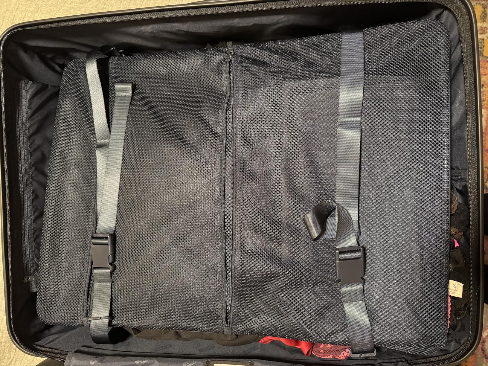 Large Checked Luggage - 29-Inch Lightweight Hardside Suitcase with Four WhisperGlide 360 Spinner Wheels, Interior Compression System, TSA-Accepted Lock - Navy Blue customer photo 1
