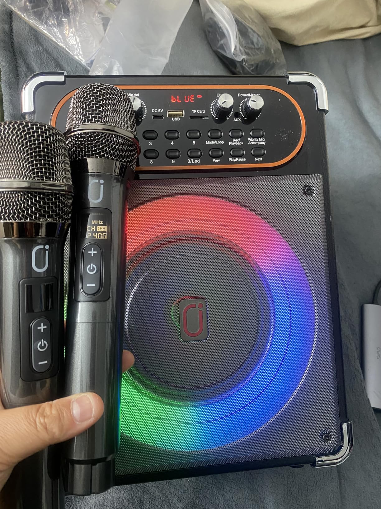 HWWR Karaoke Machine with 2 Wireless 0-Delay Microphones for Adults, Portable Bluetooth 5.3 Speaker with Echo Adjustment and Powerful Sound, Supports TWS/TV/Guitar for Family Party, Backyard BBQ customer photo 1