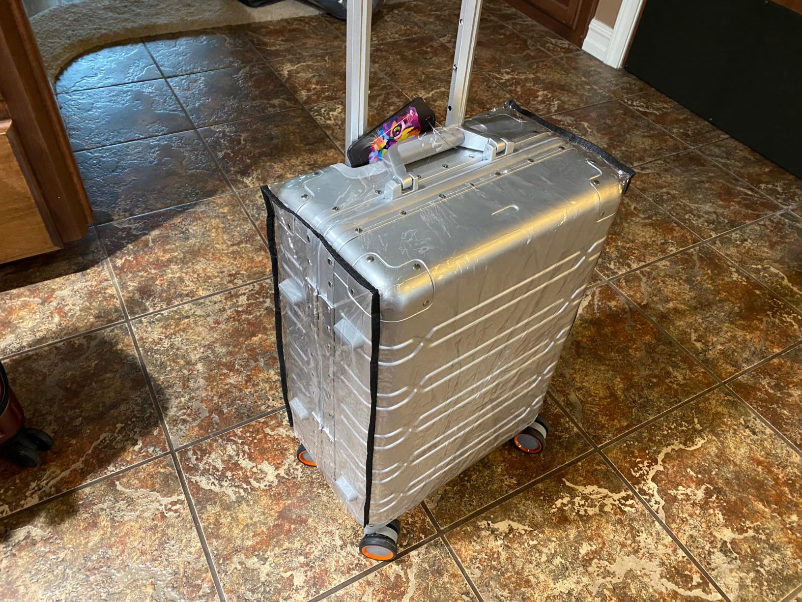 All Aluminum Carry On Luggage 22x14x9 Airline Approved, Zipperless Luggage Premium Aluminum Suitcase Luggage, Hard Shell Carry On Luggage with Spinner Wheels (silver, 20inch) customer photo 1