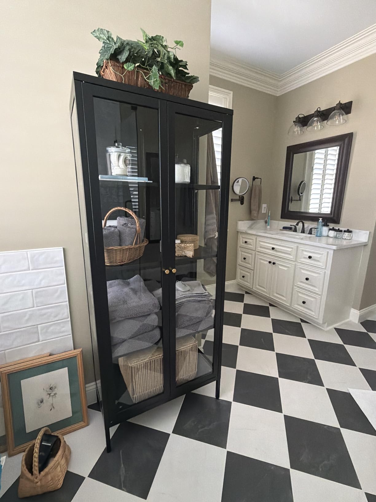 UNICOLY Display Cabinet with Glass Doors, Glass Display Cabinet 4-Tier, Metal Curio Display Cabinet with Tempered Glass Doors for Living Room, Plant, Display Shelf, Assembly Required, White customer photo 2