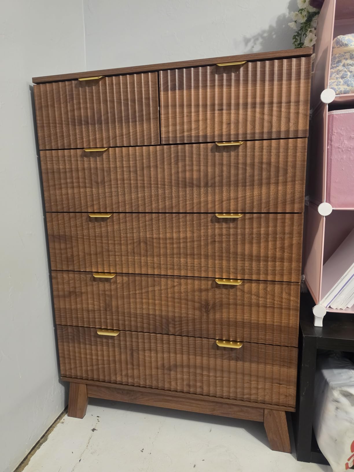 Fluted Dresser for Bedroom with 9 Drawers, 57