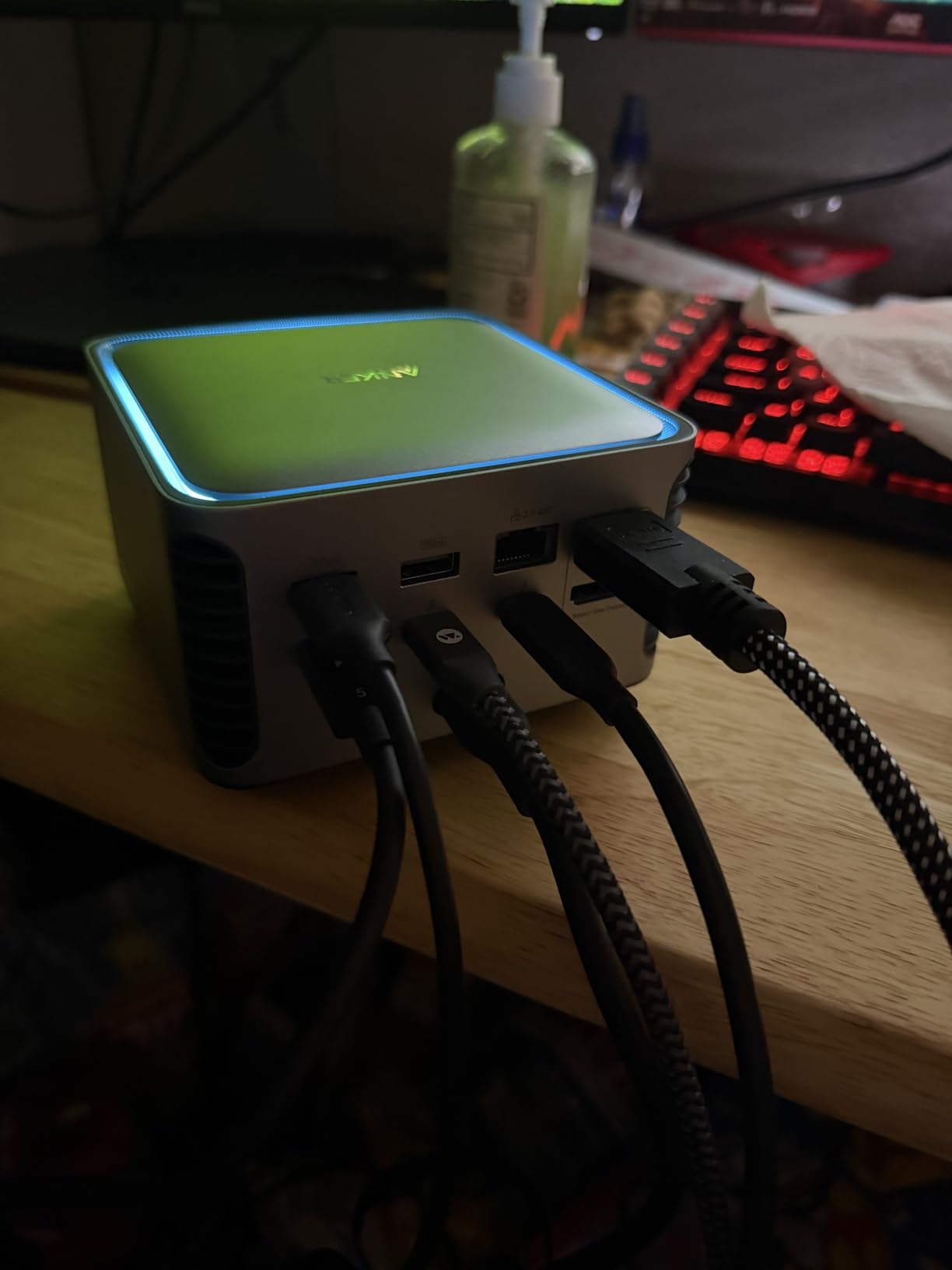 Anker Prime TB5 Docking Station - 14-in-1 Thunderbolt 5, 120Gbps Max Transfer, 140W Charging, Up to 8K, Dual Display customer photo 1