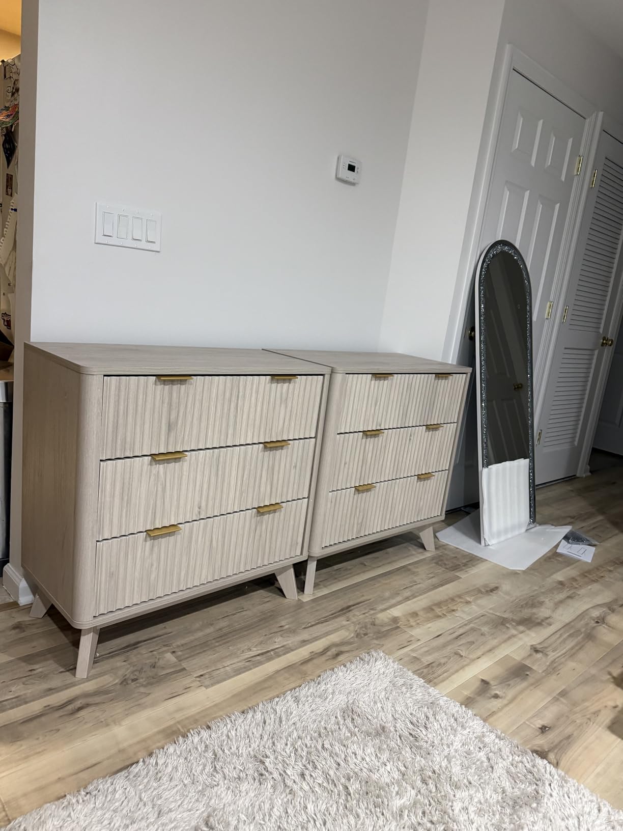 T4TREAM Fluted 3 Drawers Nightstand Set of 2, Oversized Extra Large Modern Side Table with Faux Marble Top, Curved Profile Design, Natural Oak customer photo 1