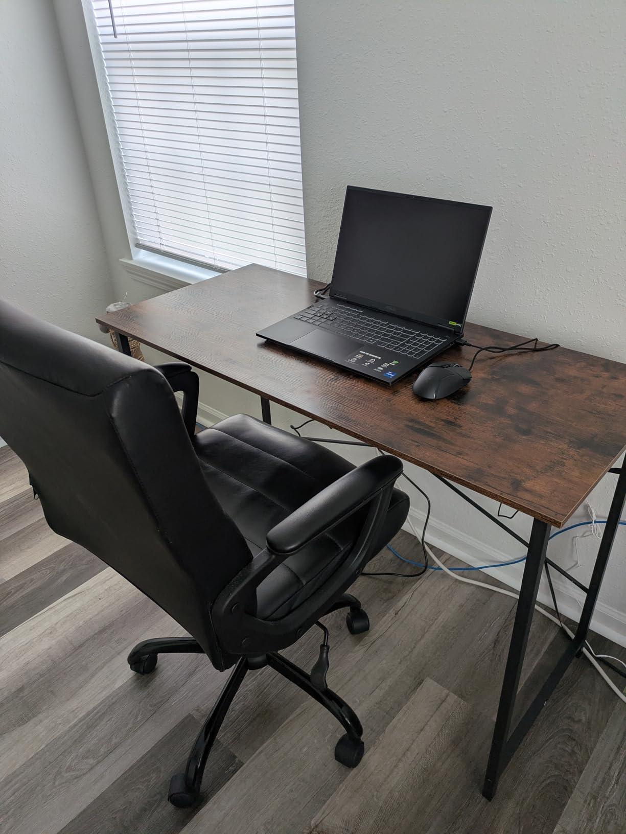 Sweetcrispy Small Computer Office Desk 40 Inch Student Study Writing Work with Metal Frame Wood Tabletop Modern Simple Home Bedroom PC Table - Black, Compact Sturdy Desk for Laptop, Study, Gaming customer photo 2