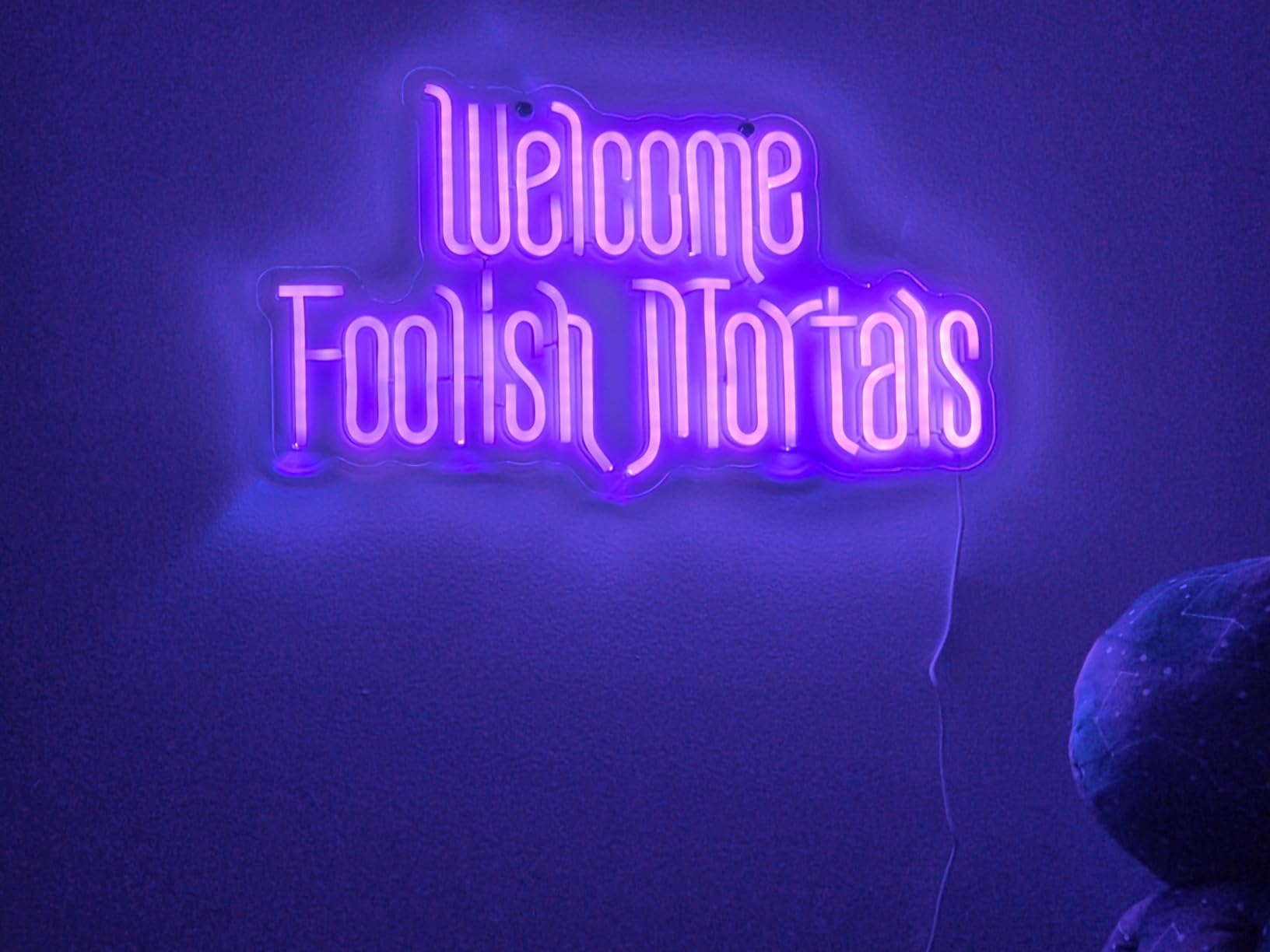 Symone What'S Your Favorite Scary Movie Neon Sign, Gothic Neon Light USB Powered Dimmable LED Halloween Neon Signs for Wall Decor, for Movie Room Party Terrifying Interior Decor (15.7 * 5.1 In) customer photo 2