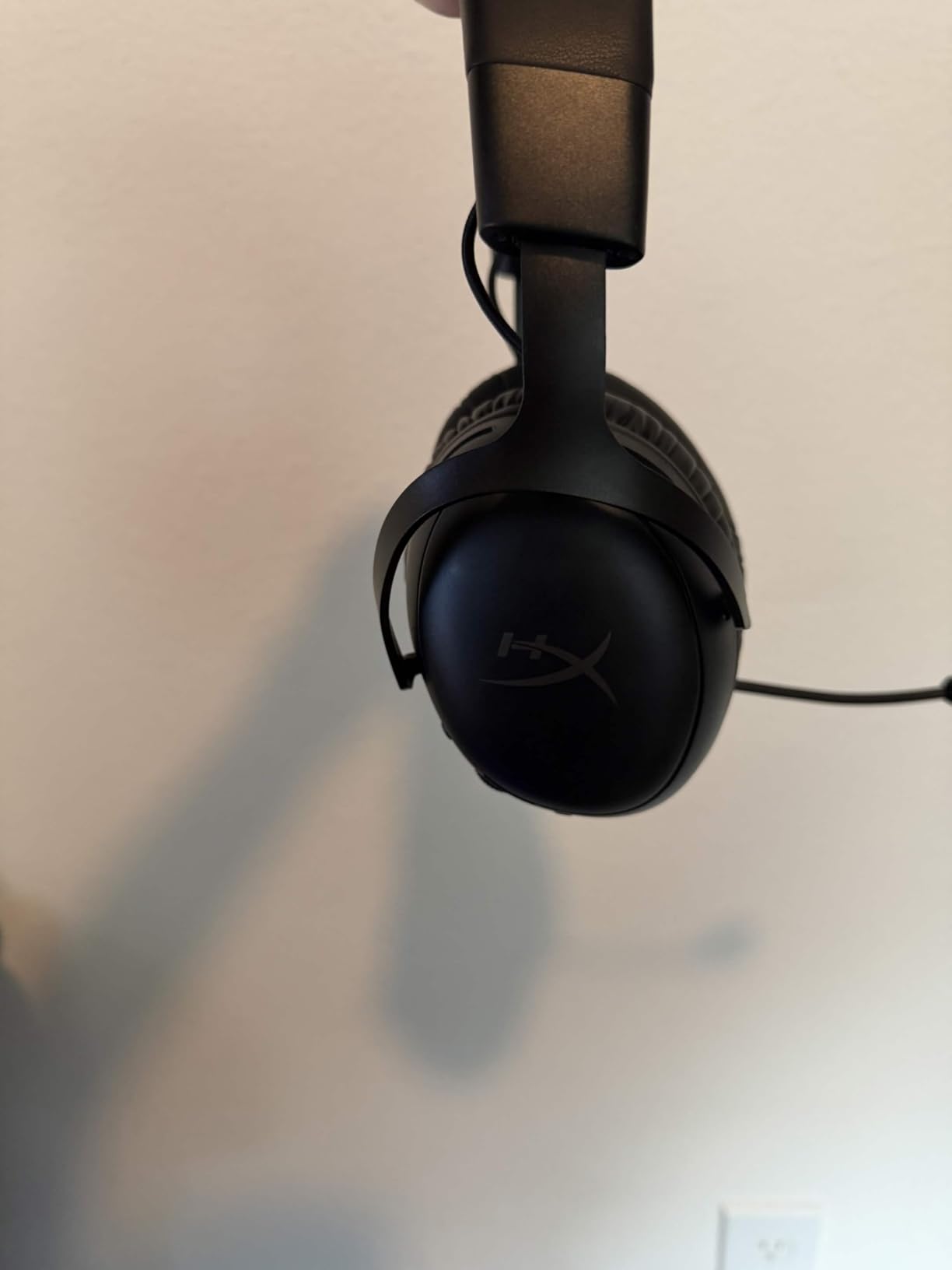 HyperX Cloud III S – Wireless Gaming Headset for Multi-Platform, 2.4GHz, Bluetooth, Battery Life up to 120 Hours 2.4GHz / 200 Hours Bluetooth, 53mm Angled Drivers, Detachable Mic – Black customer photo 1