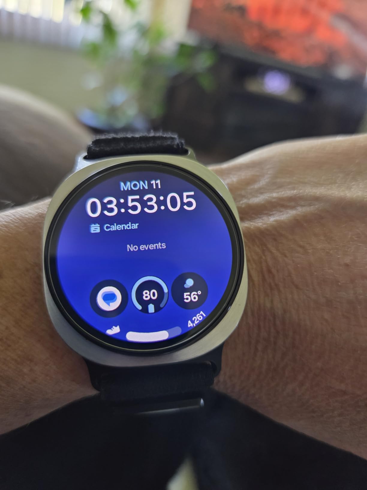 Galaxy Watch 8 (2025) 40mm Bluetooth Smartwatch, Cushion Design, GPS Fitness Tracker, Sleep Coaching, Running Coach, Energy Score, Heart Rate Tracking, Silver [US Version, 2 Yr Warranty] customer photo 1