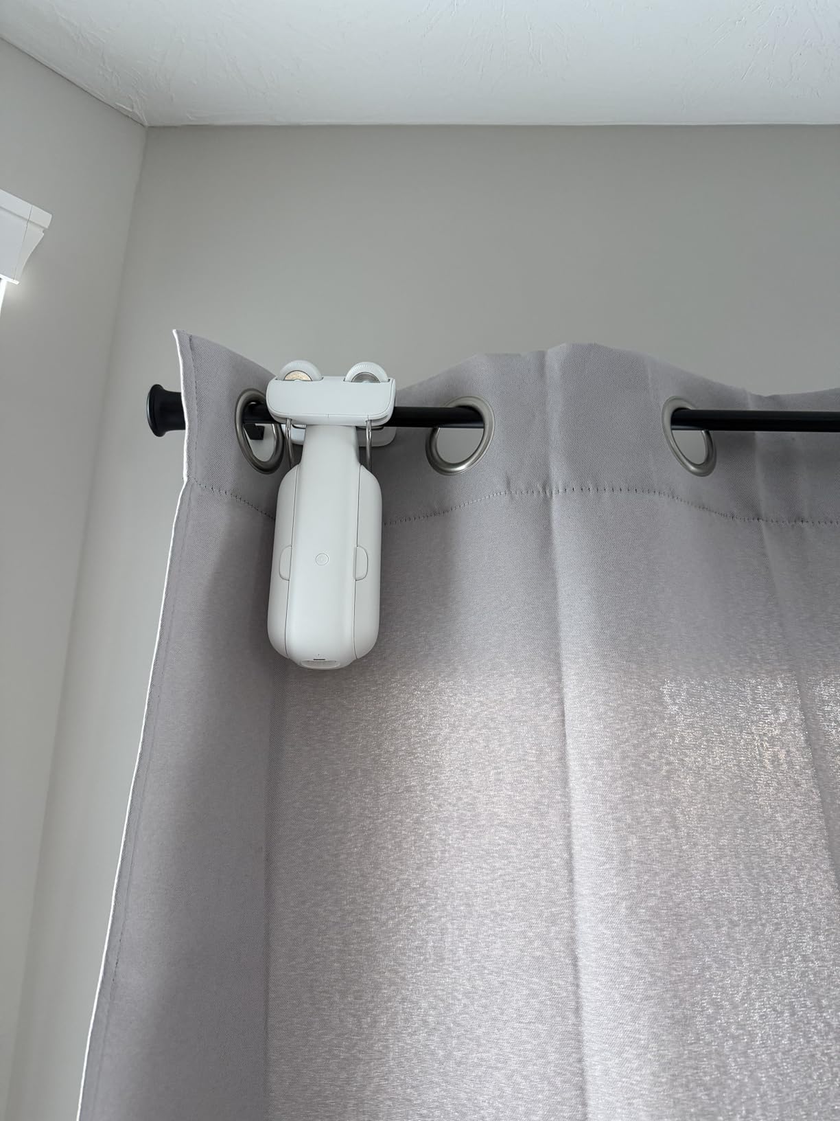 SwitchBot 2025 Automatic Curtain Opener 3 Rod - Bluetooth Control, WiFi & APP Control, Upgraded High-Performance, Add Hub to Work with Alexa, Google Home, HomeKit via Matter customer photo 2