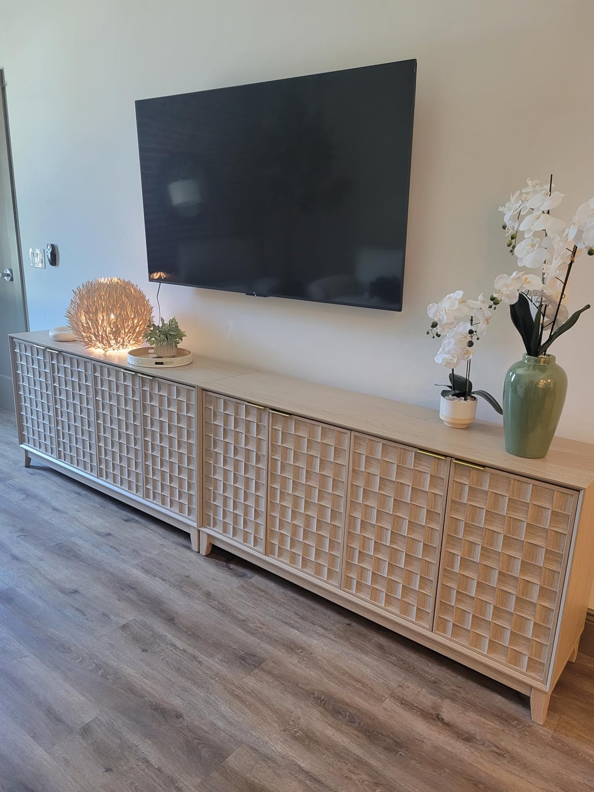 COLAMY Fluted Sideboard Cabinet with Storage - Solid Wood Buffet for Dining Room, Credenza Console with Adjustable Shelves, Walnut Finish, Mid Century Modern Style, Oak White customer photo 1