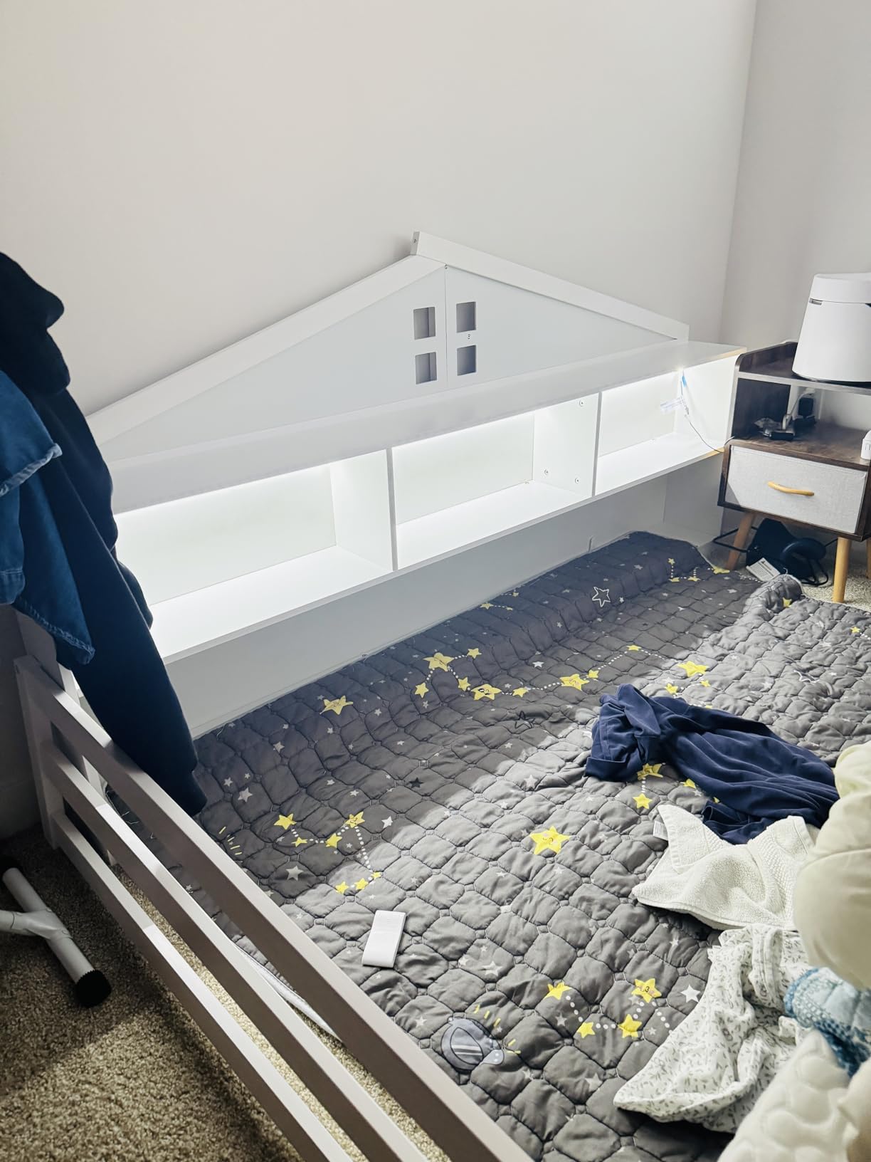Giantex Twin Floor Bed with Fence for Kids, Wooden Montessori Bed Frame with Lockable Door & Guardrails, Low Floor Beds for Kids, Boys, Girls, No Box Spring Needed, Without Wood Slats, White customer photo 1