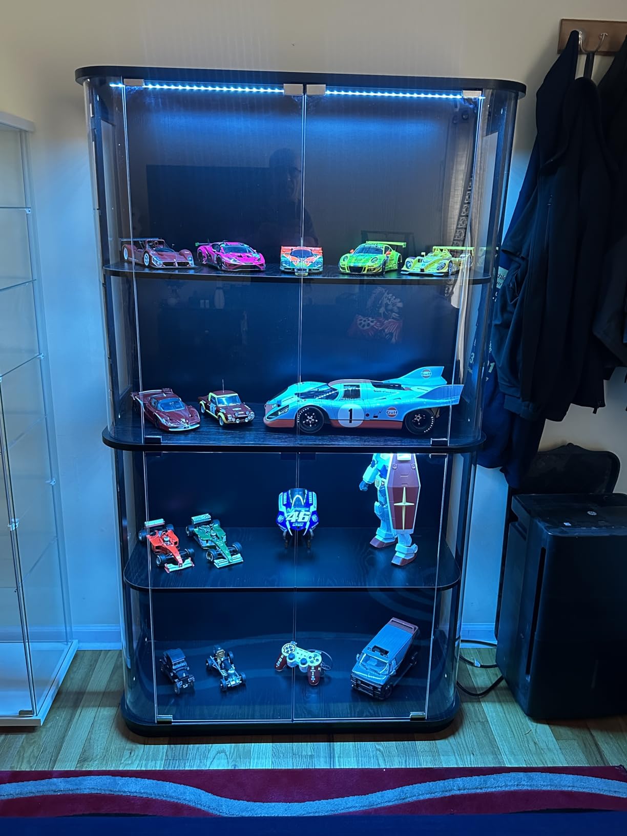 BROTTAR Large Rounded Display Cabinet with Glass Door, 4-Tier Curio Cabinet with 3 Color Lights for Collectibles, Glass Display Case with Transparent Full-Display Surface, Human Body Sensor, Black customer photo 2