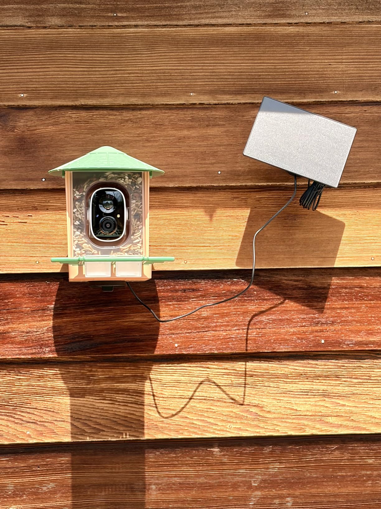 Smart Bird Feeder with Camera with AI Identify Birds Species & Solar Panel, WiFi Birdfeeder with Cam, 2K Live View, Chew-Proof & Waterproof Design, Real-Time App Alerts, Gift for Bird Lovers, Green customer photo 1