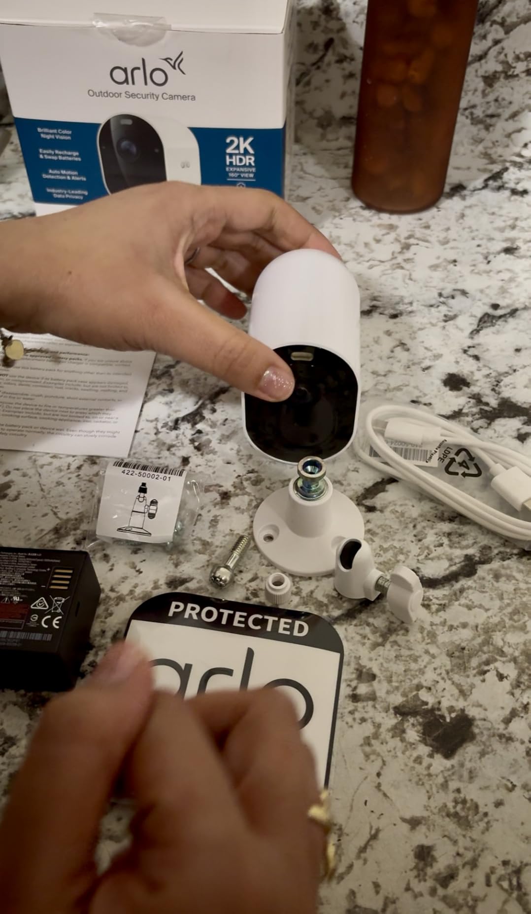 Arlo Pro Security Camera 2K HDR (6th Gen, 2025 Release) - Wireless Outdoor Camera, Rechargeable Removeable Battery, Emergency Response, 1-Month Trial of Secure Plan, 4 Cam, White, Motion Alert customer photo 2