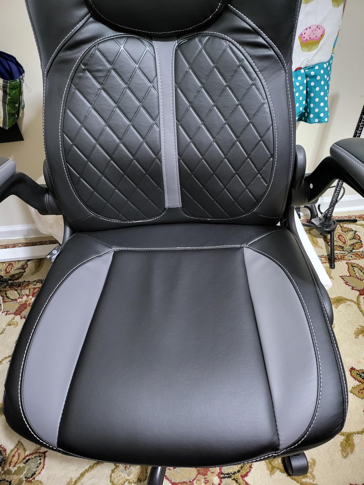 COMHOMA Office Computer Gaming Chair Ergonomic Desk Chair for Adults with Lumbar Support Flip-Up Arms Adjustable Height Swivel Wheels PU Leather Executive Design for Short People Use, White customer photo 1