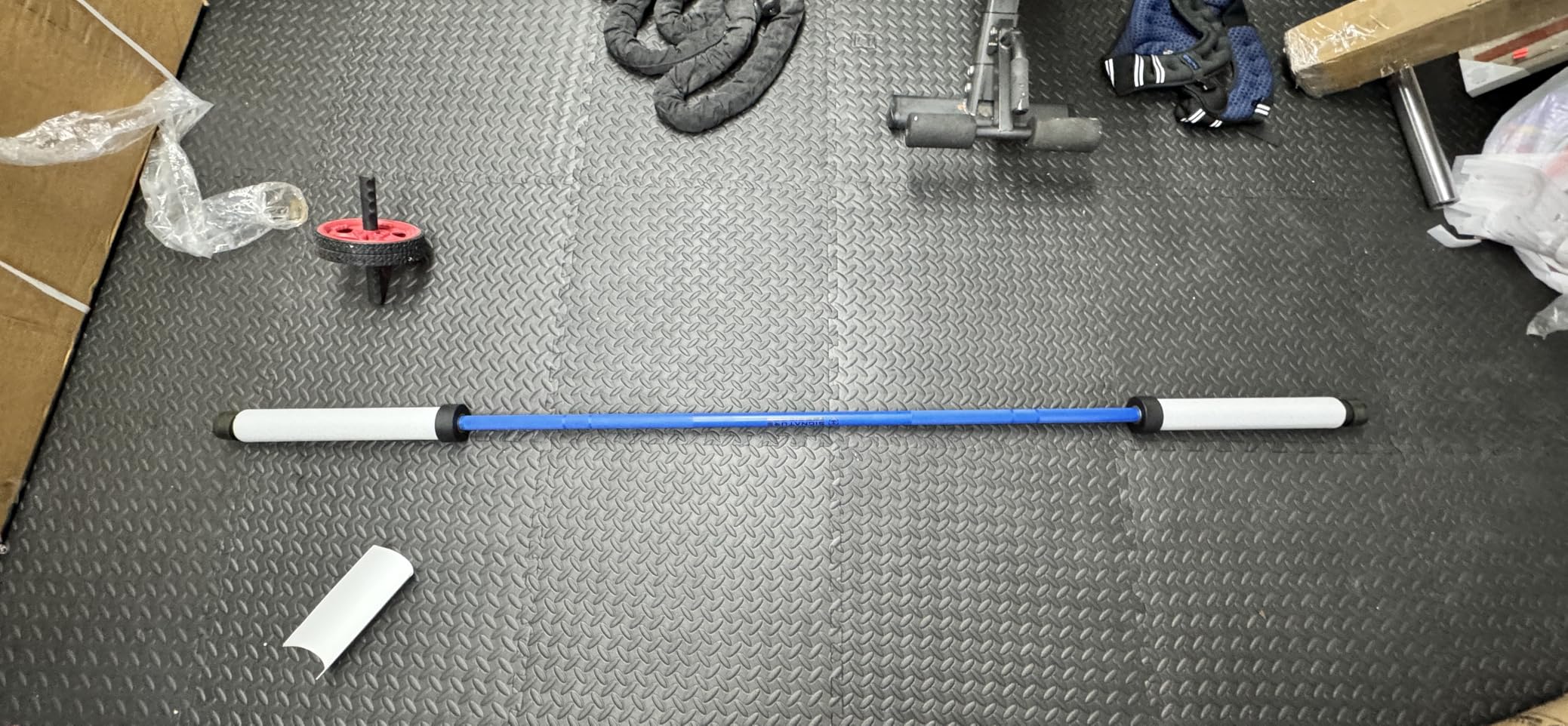 Fitvids Olympic Cerakote Barbell for Home & Commercial Gyms, 190K PSI Tensile Strength Rated for up to 1500LB Capacity customer photo 2