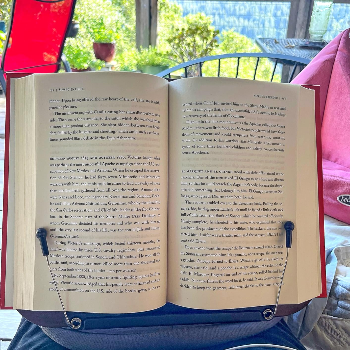 Viozon Lap Book Pillow Stand with Storage, Adjustable Beanbag Reading Pillow with Dark Wood Panel, Multi-Angle Book Holder for Hands-Free Reading in Bed or Sofa, Book Lover Essential, Soft Cushion customer photo 1