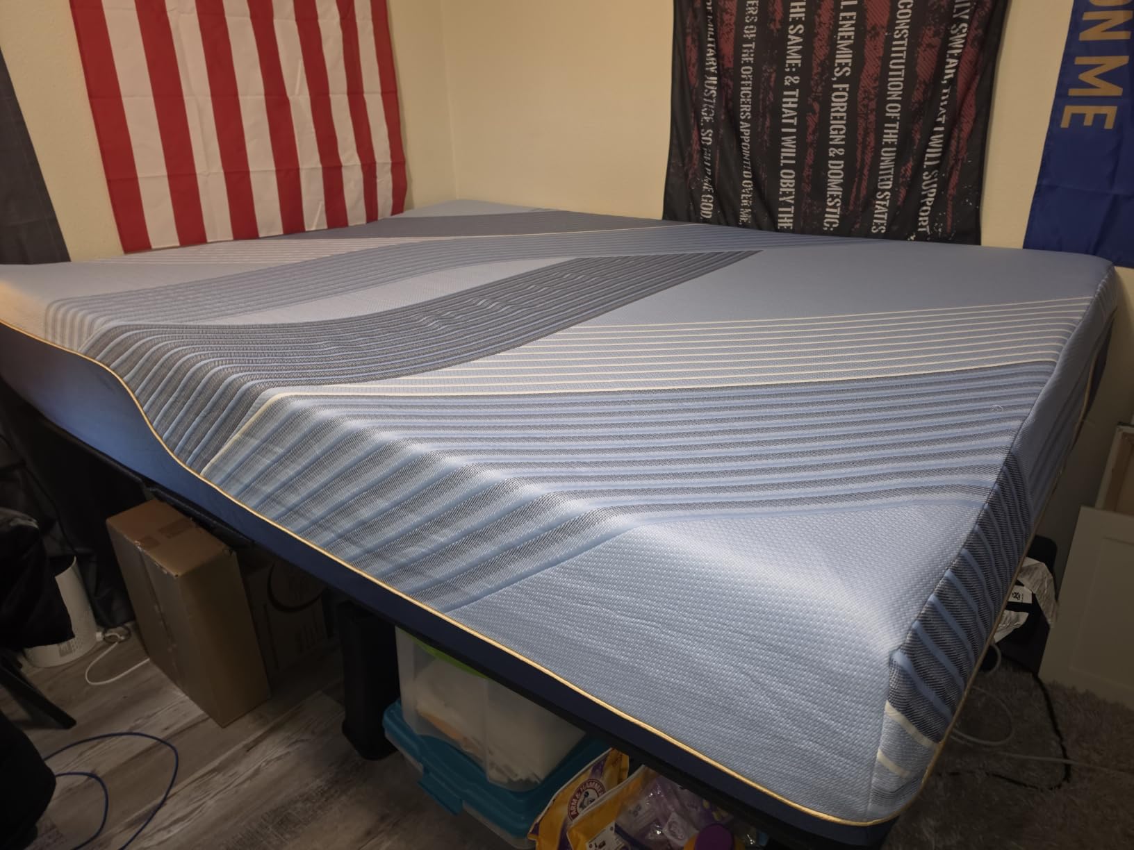EGOHOME 12 Inch Queen Hybrid Mattress in a Box, Copper Gel Memory Foam for Cool Sleep, Fiberglass-Free, Pressure Relieving, Medium Firm, CertiPUR-US Certified customer photo 1