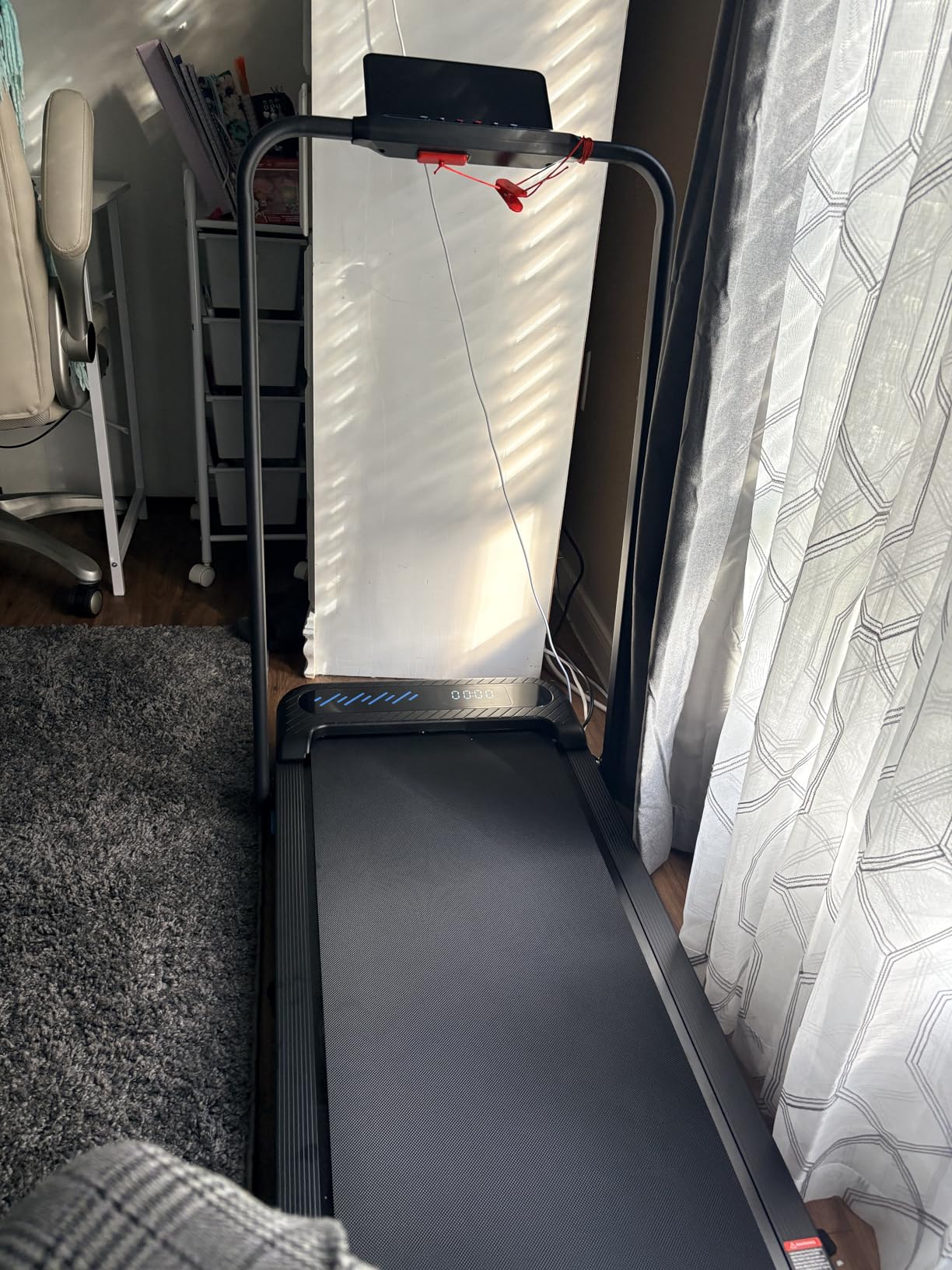 Walking Pad with Incline and Handle Bar, Foldable Treadmills for Home Small Spaces, 3.0HP Quiet Compact Treadmill, Portable Under Desk Treadmill with LED Display, App & Remote Control customer photo 1