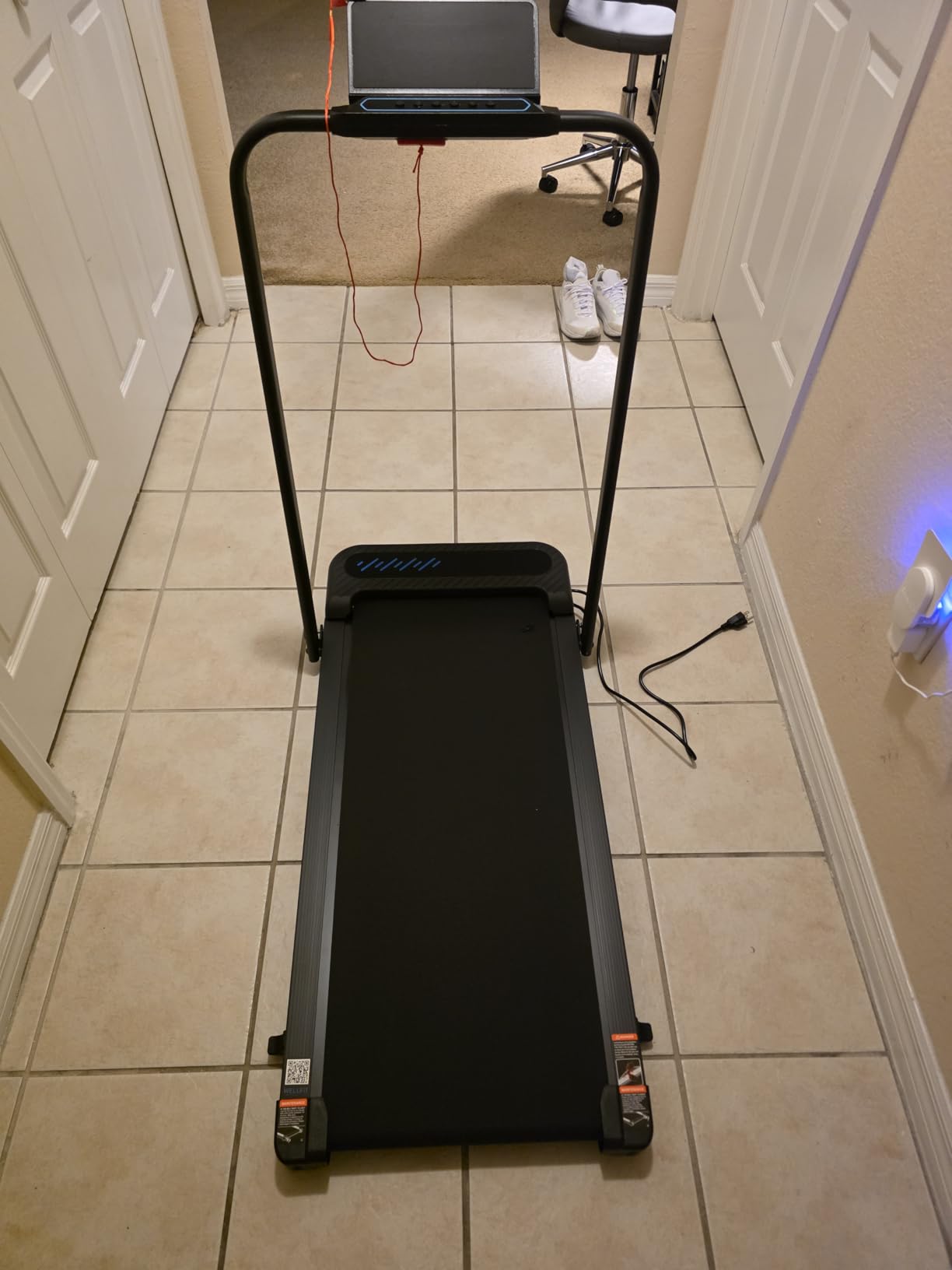 Walking Pad with Incline and Handle Bar, Foldable Treadmills for Home Small Spaces, 3.0HP Quiet Compact Treadmill, Portable Under Desk Treadmill with LED Display, App & Remote Control customer photo 2