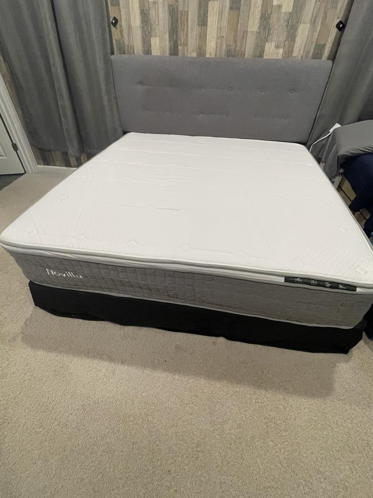 Novilla 12 Inch Queen Mattress, Queen Size Hybrid Mattress with Cooling Gel Memory Foam, Pocketed Coils & Cool-Touch Nylon Cover for Motion Isolation & Edge Support CertiPUR-US Certified customer photo 1