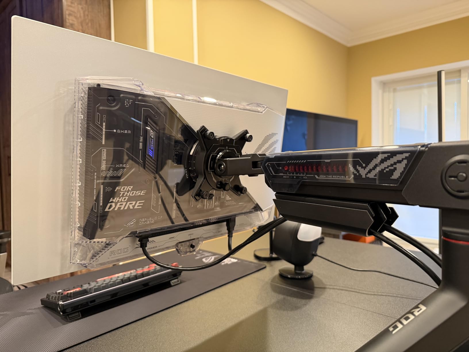 ASUS ROG Swift 27