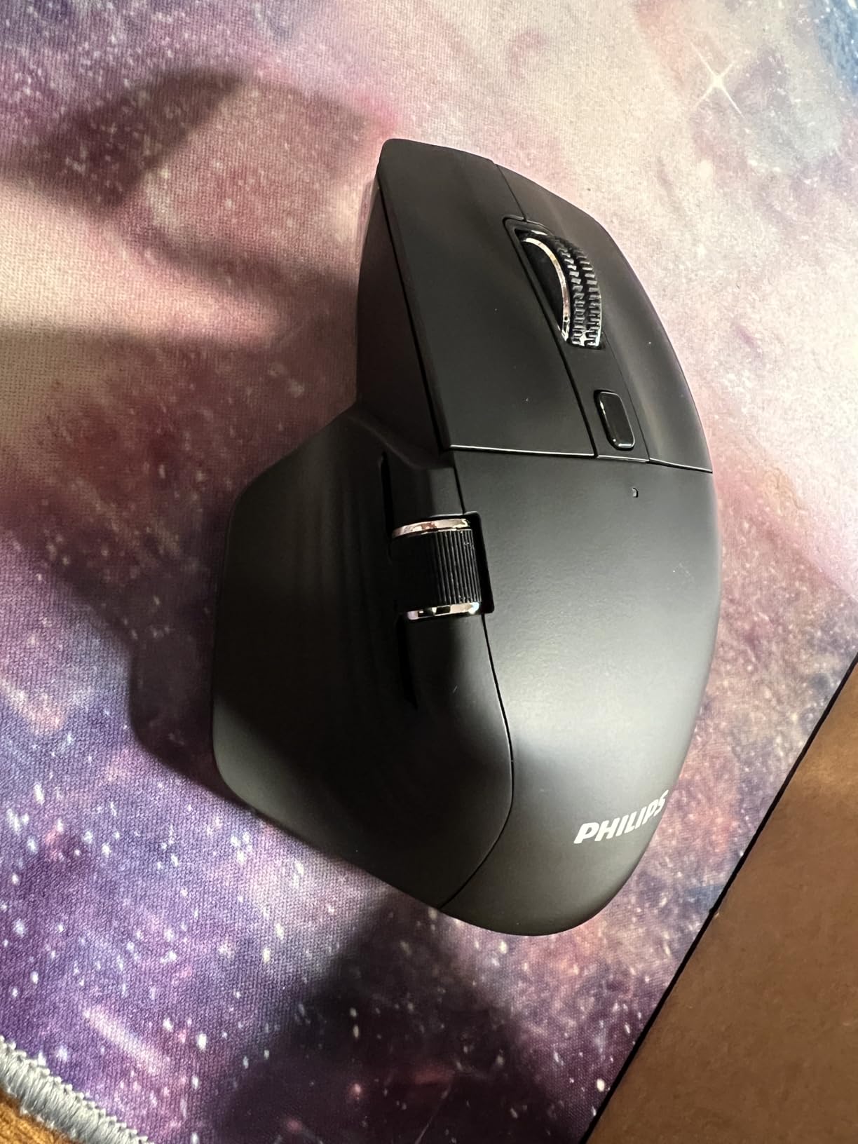 PHILIPS Ergonomic Wireless Mouse, Multi-Device Bluetooth (USB-A/C) for Laptop & Mac/PC, Silent Productivity Mouse with Side Scroll, 5-Level DPI Rechargeable Computer Mouse, Right-Handed Comfort customer photo 1