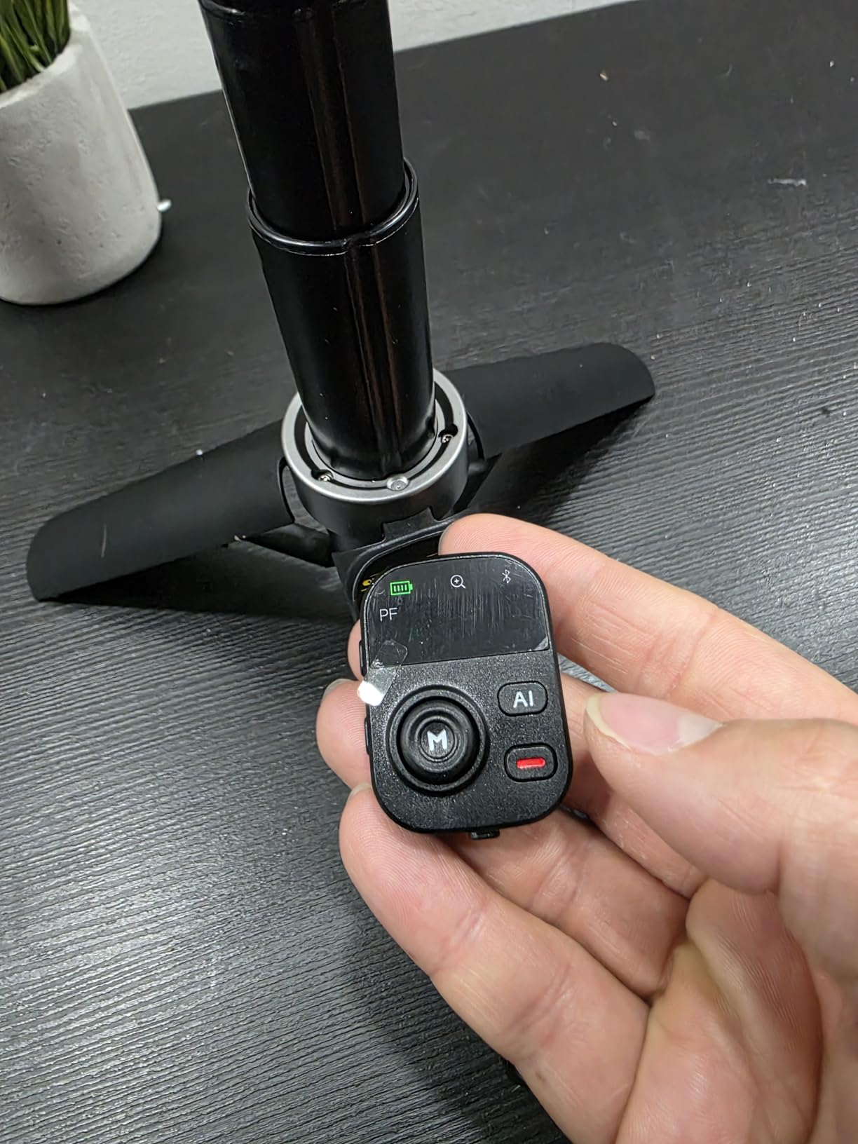 AOCHUAN Gimbal Stabilizer for iPhone w/AI Tracking Module & Fill Light, 3-Axis Anti-Shake Phone Stabilizer w/Magnetic Remote, Gesture Control, One-Tap Tripod Release, Built-in Extension Rod, Smart X3AI customer photo 1