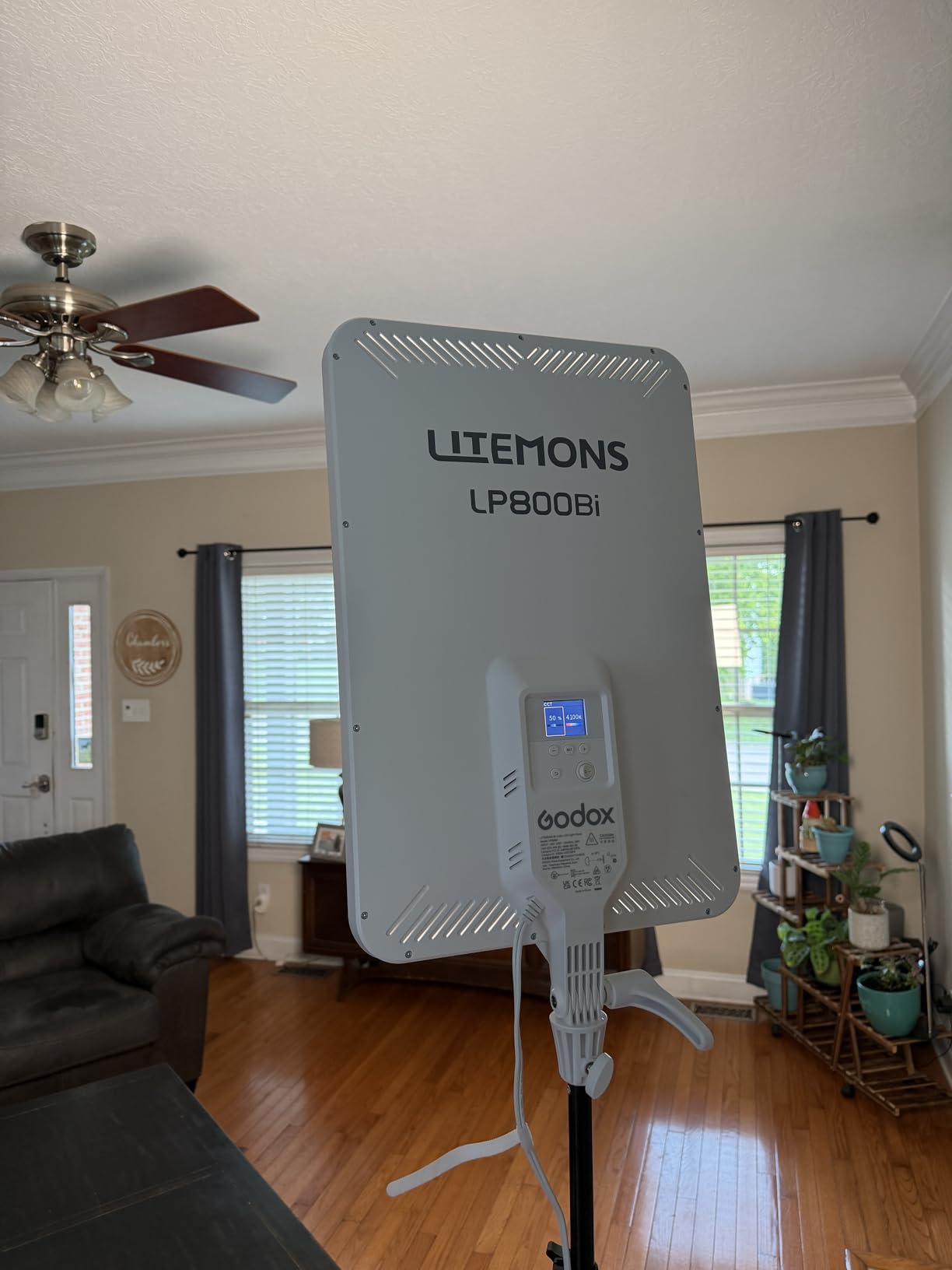 Godox LP800BI 85W LED Video Light Panel with Stand, 28