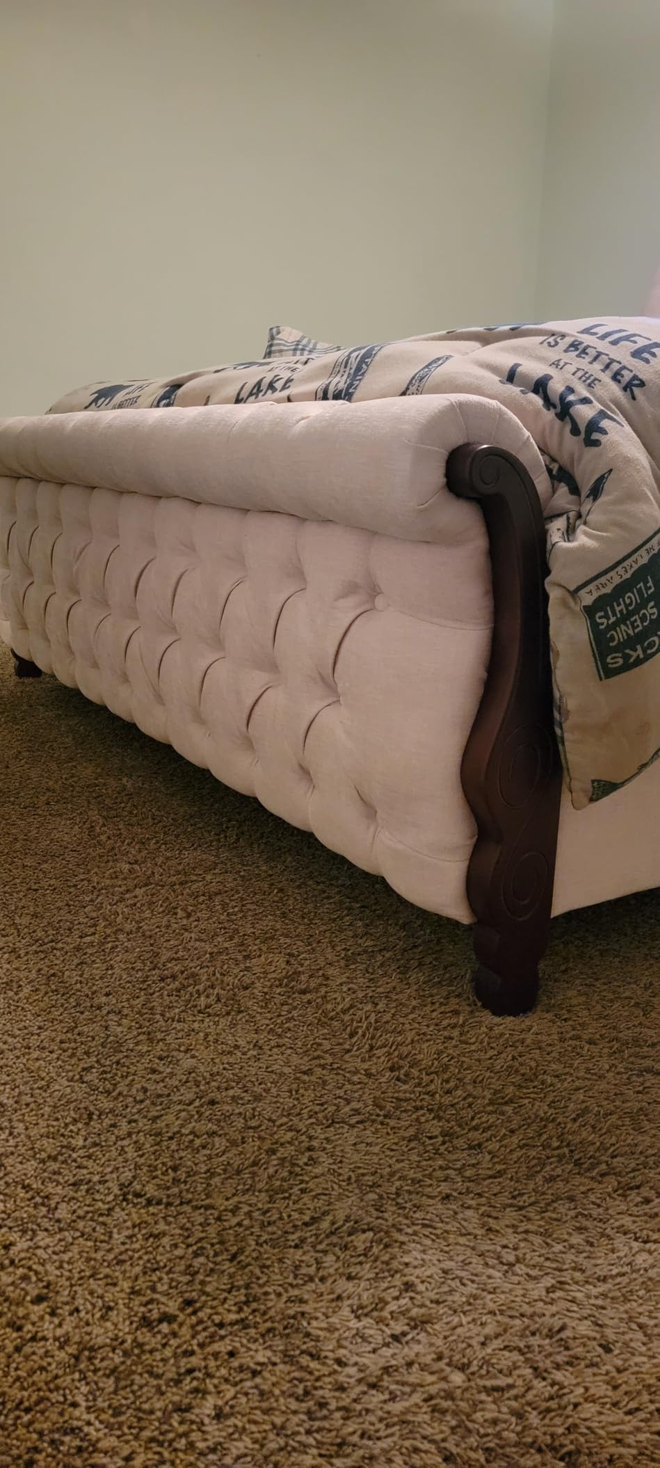 AMERLIFE Upholstered Queen Bed Frame, 53