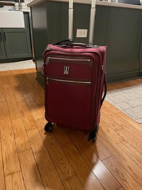Travelpro Platinum Elite Softside Expandable Luggage, 8 Wheel Spinner Suitcase, TSA Lock, Dark Blue, 2-Piece Set (21/25) customer photo 2
