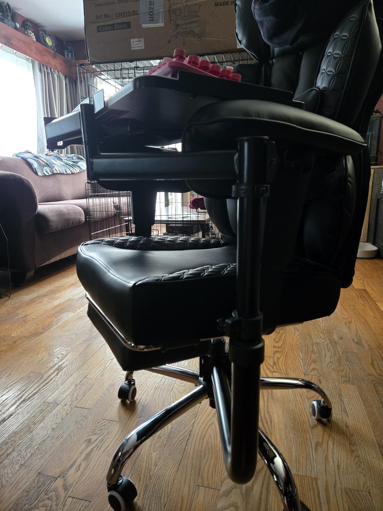 COMHOMA Big and Tall Office Chair Heavy Duty Wide Ergonomic Fabric Deluxe Embossing Designed Gaming Chair with Foot Rest,150°Reclining Adjustable Armrests Pocket Spring Back Support and Pillow customer photo 1