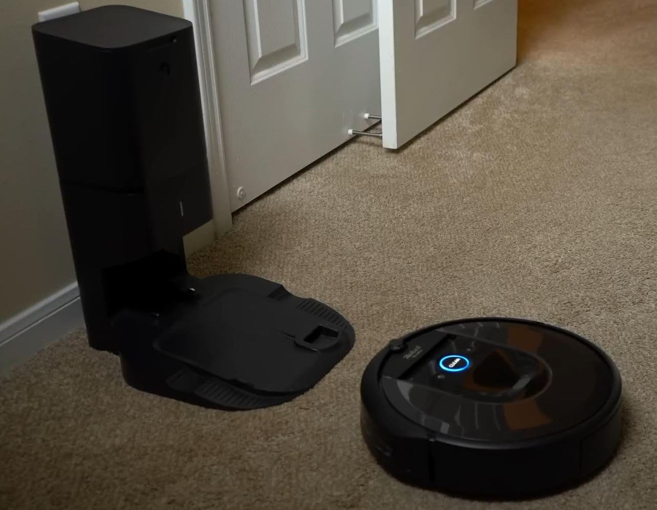 iRobot Roomba 705X Robot Vacuum & Mop Combo, 175x More Suction, Extending Self-Cleaning Roller Mop, Multifunction Dock, 75 Day Self-Emptying, Hot Wash/Dry, AI Obstacle Avoidance, Ideal for Pet Hair customer photo 2
