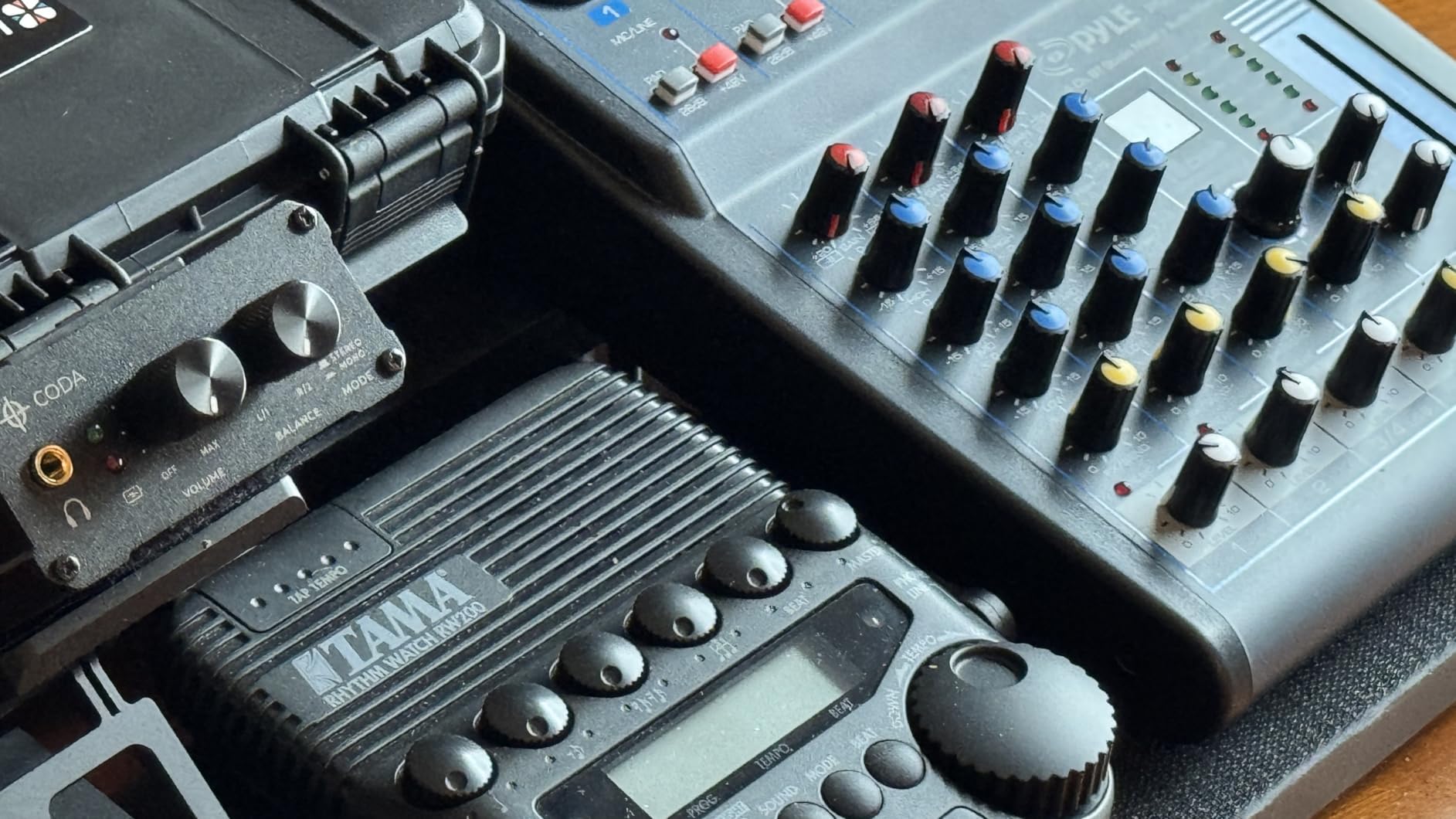 Pyle 8 Channel Bluetooth Studio Mixer - USB Computer Recording, Built-In MP3 Player, 48V Phantom Power, 16-Bit DSP FX, 3-Band EQ, XLR Combo Inputs, DJ Sound Board - PMXU83BT.5 customer photo 2
