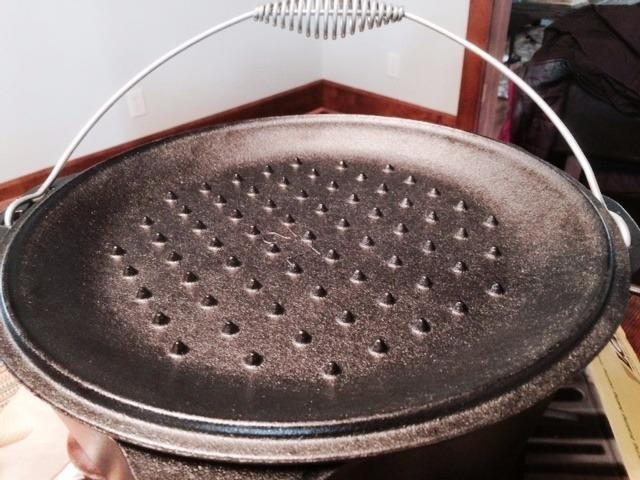 Lodge Seasoned Cast Iron Dutch Oven with Bail Handle - Heavy Duty Campfire Ready Cooking Pot with Lid for Indoor & Outdoor Cooking - 7 Quart customer photo 2