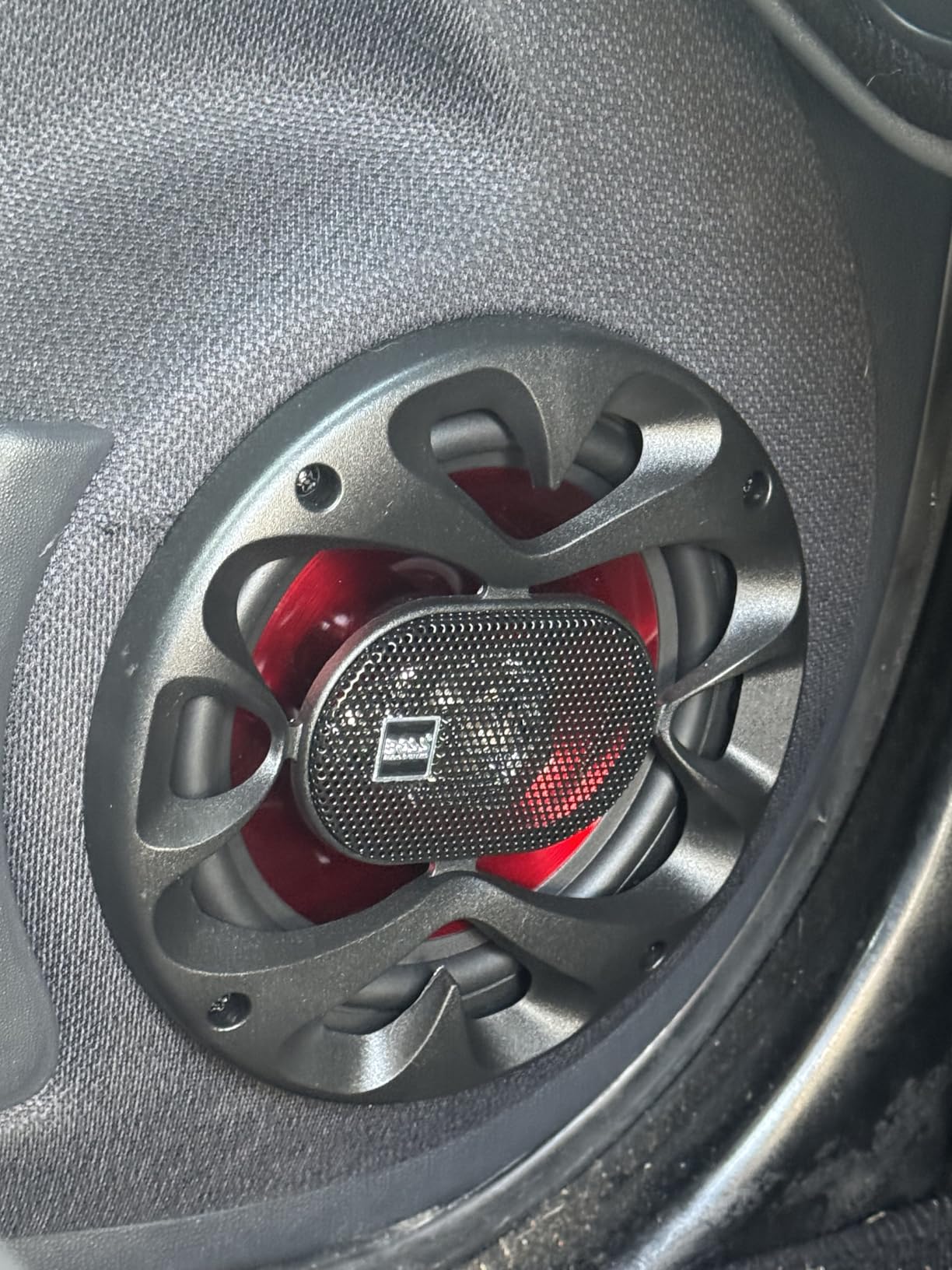 BOSS Audio Systems CH6530 Chaos Series 6.5 Inch Car Door Speakers - 300 Watts (Pair), 3 Way, Full Range, Tweeters, Coaxial, Sold in Pairs customer photo 2