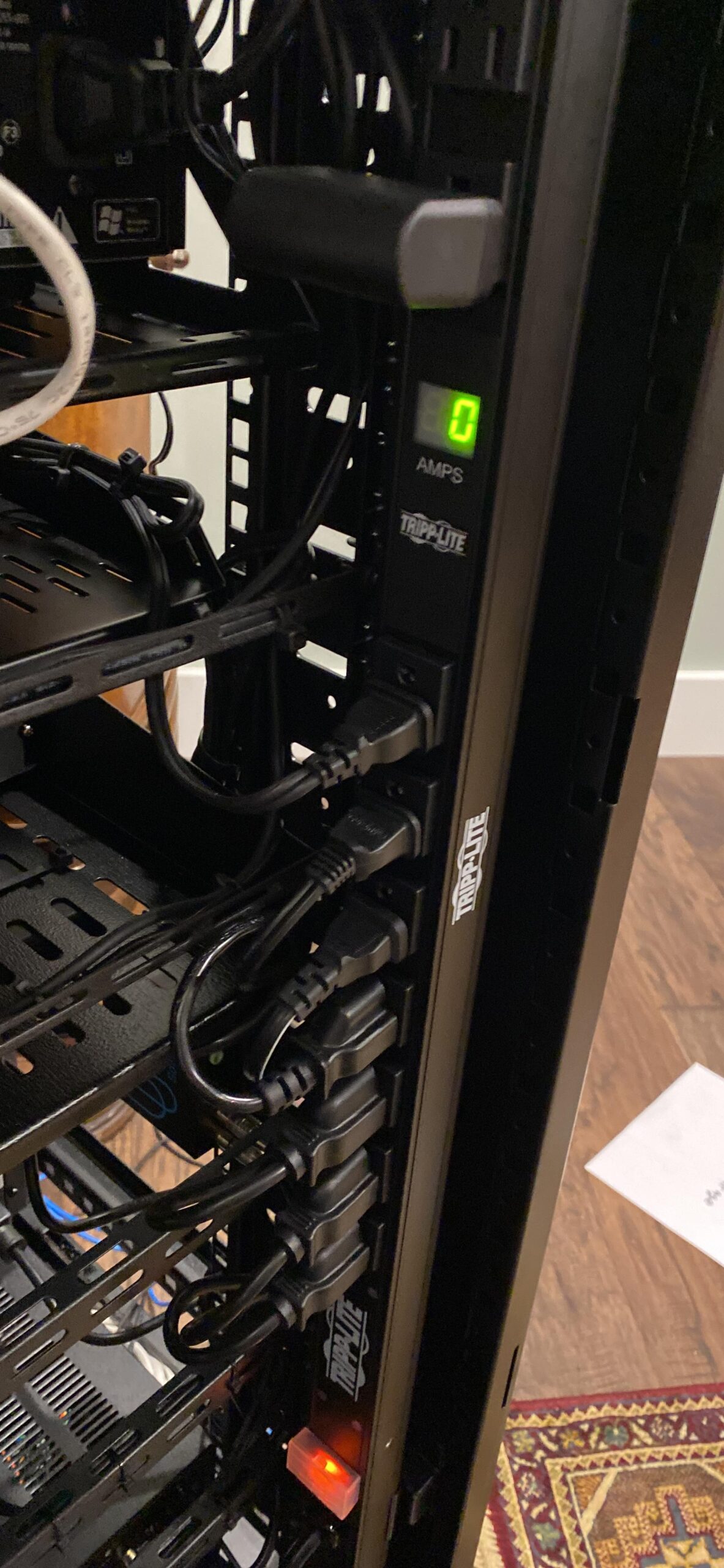Tripp Lite Metered PDU, 15A, 16 Outlets (5-15R), 120V, 5-15P, 15 ft. Cord, 0U Vertical Rack-Mount Power (PDUMV15) customer photo 1