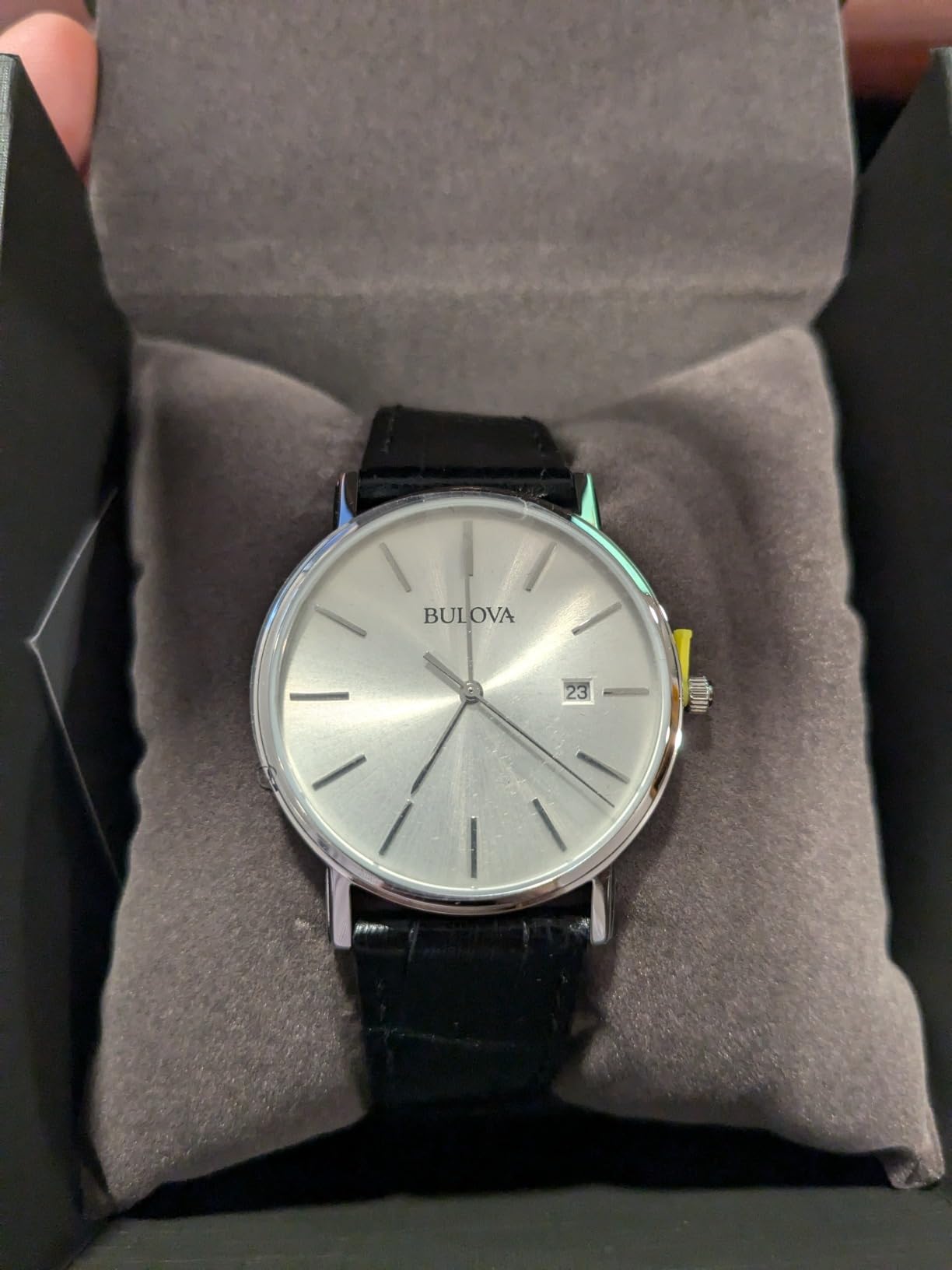 Bulova Men's Classic 3-Hand Calendar Date Quartz Leather Strap Watch, Buckle, 37mm customer photo 1