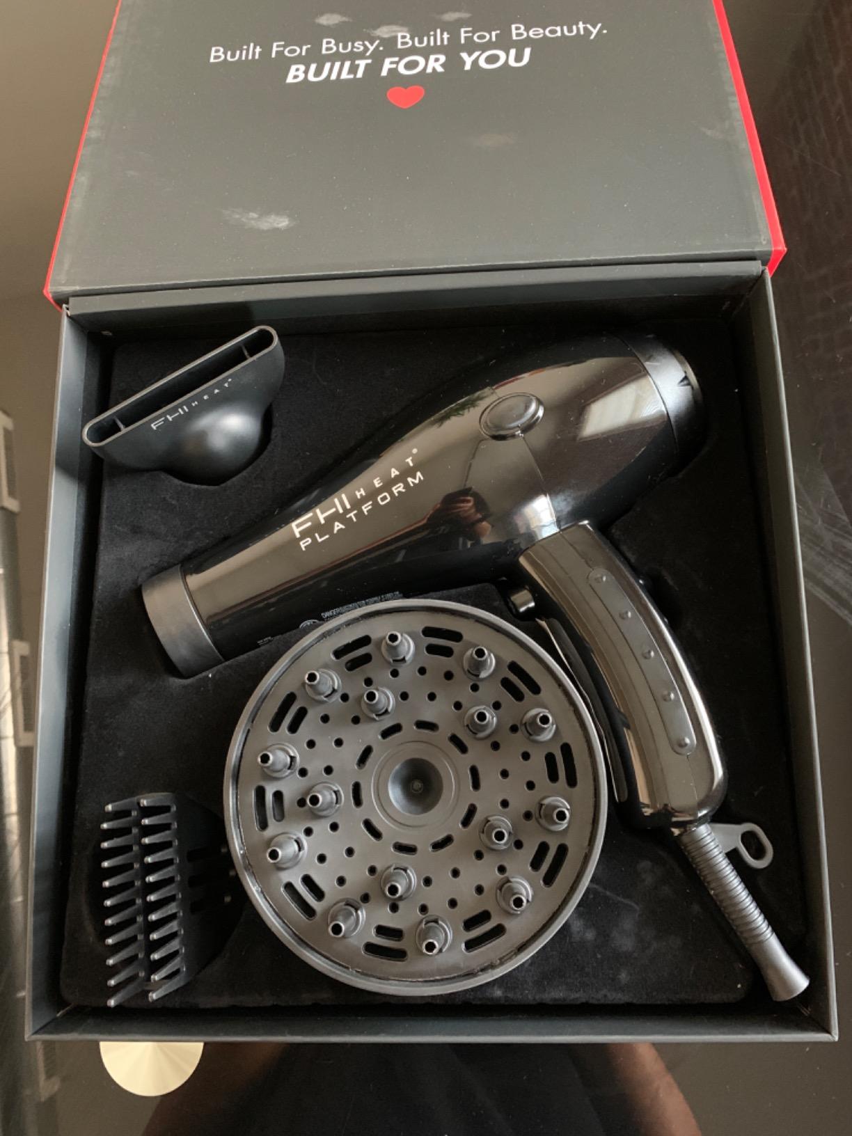FHI HEAT Platform Nano Power Salon Pro 2000 Tourmaline Ceramic Quick Dry Hair Dryer with 3 Piece Attachment Set customer photo 1