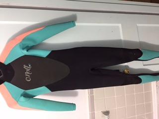 O'Neill Women's Epic 3:2mm Back Zip Full Wetsuit, Durable Warmth with Good Flexibility for Surfing and All Water Activities customer photo 1